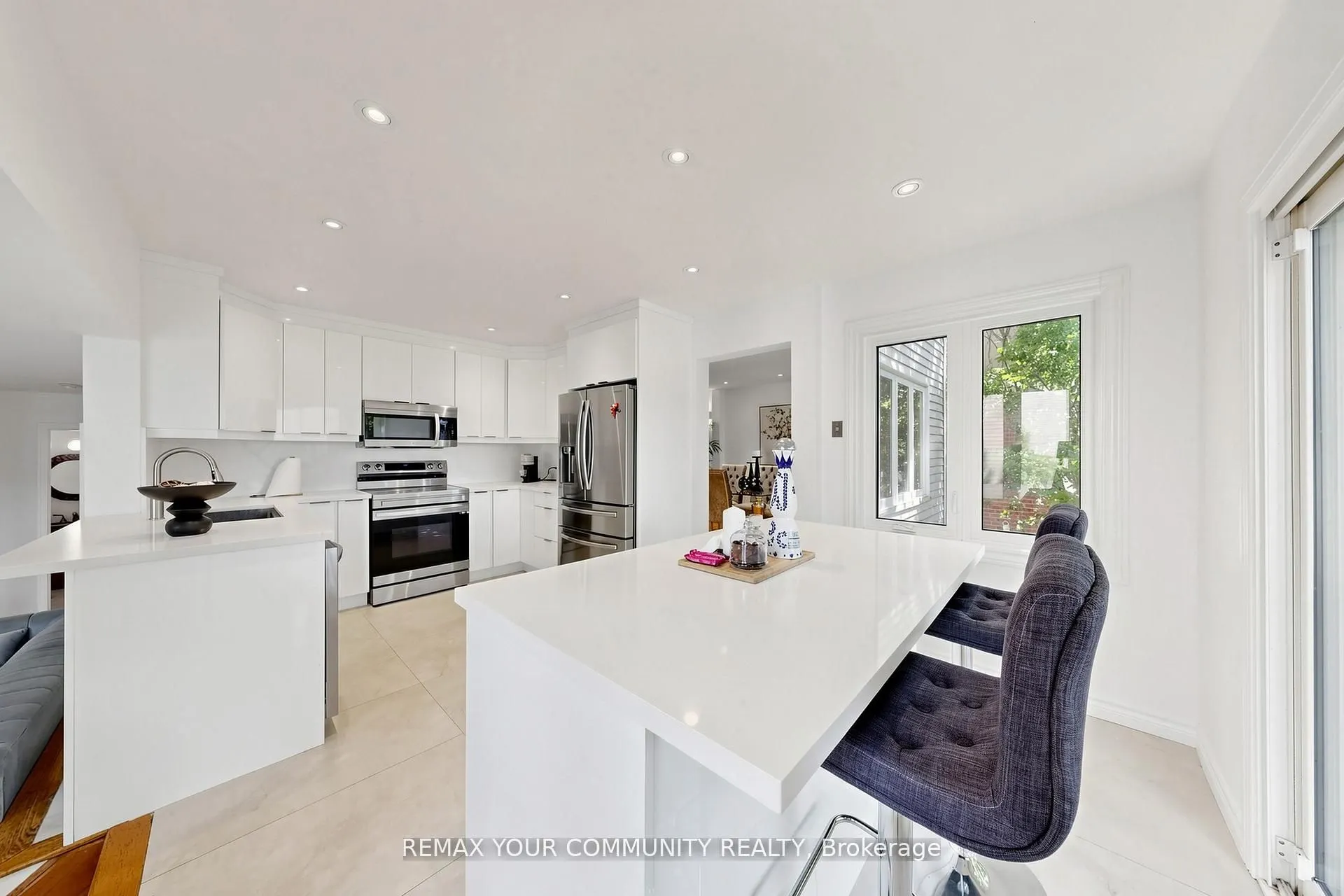 32 Brawton Drive N