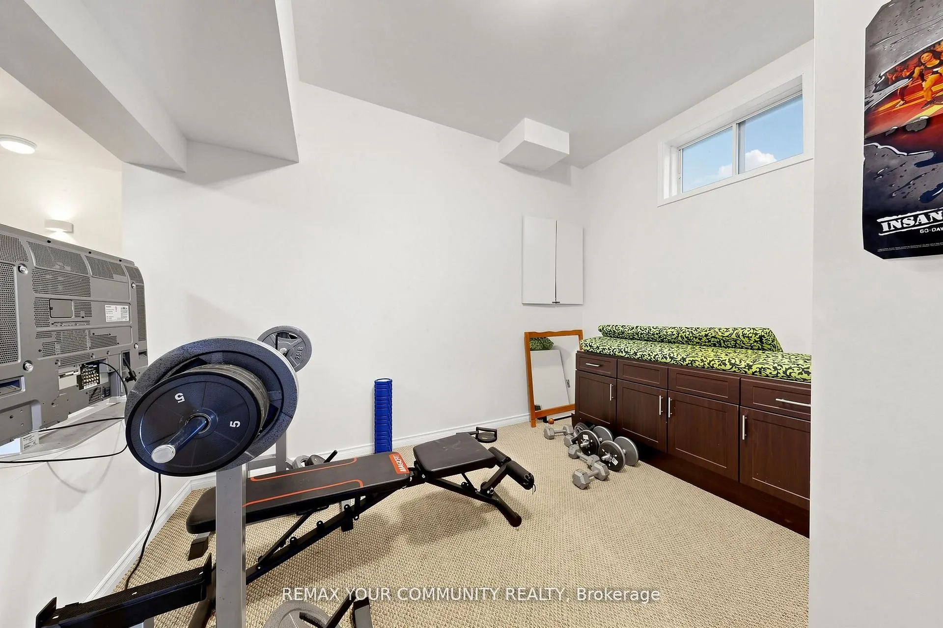 32 Brawton Drive N