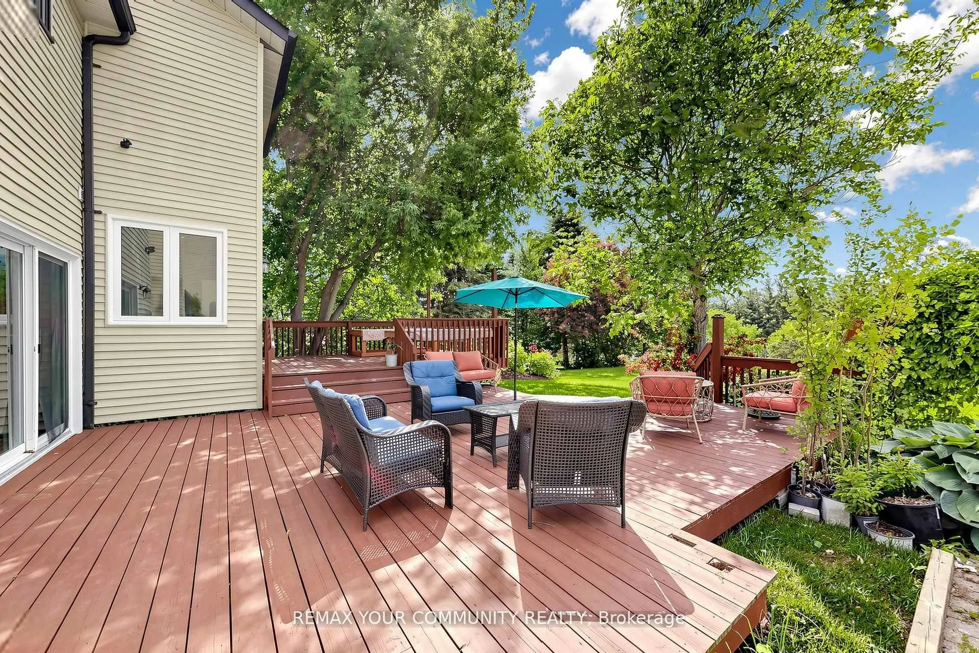 32 Brawton Drive N