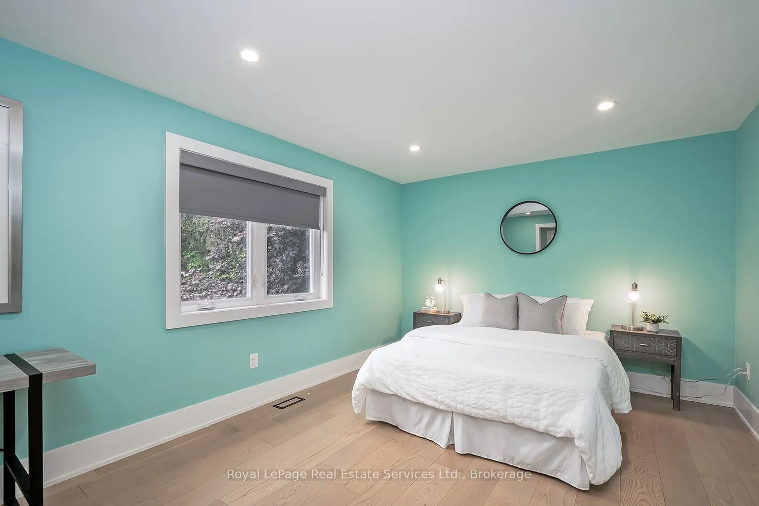 59 Fairwood Place E