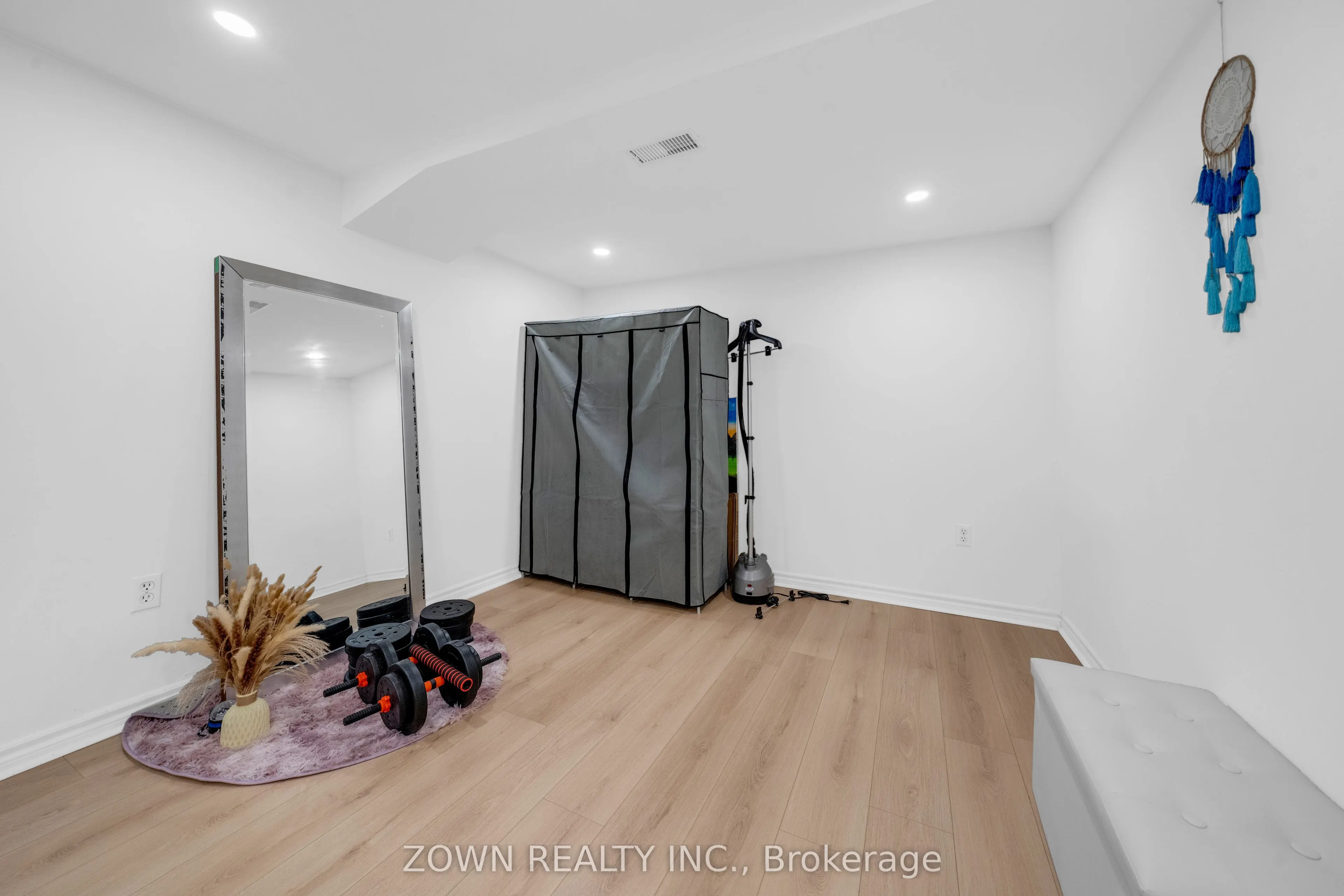 5253 Bushelgrove Circle