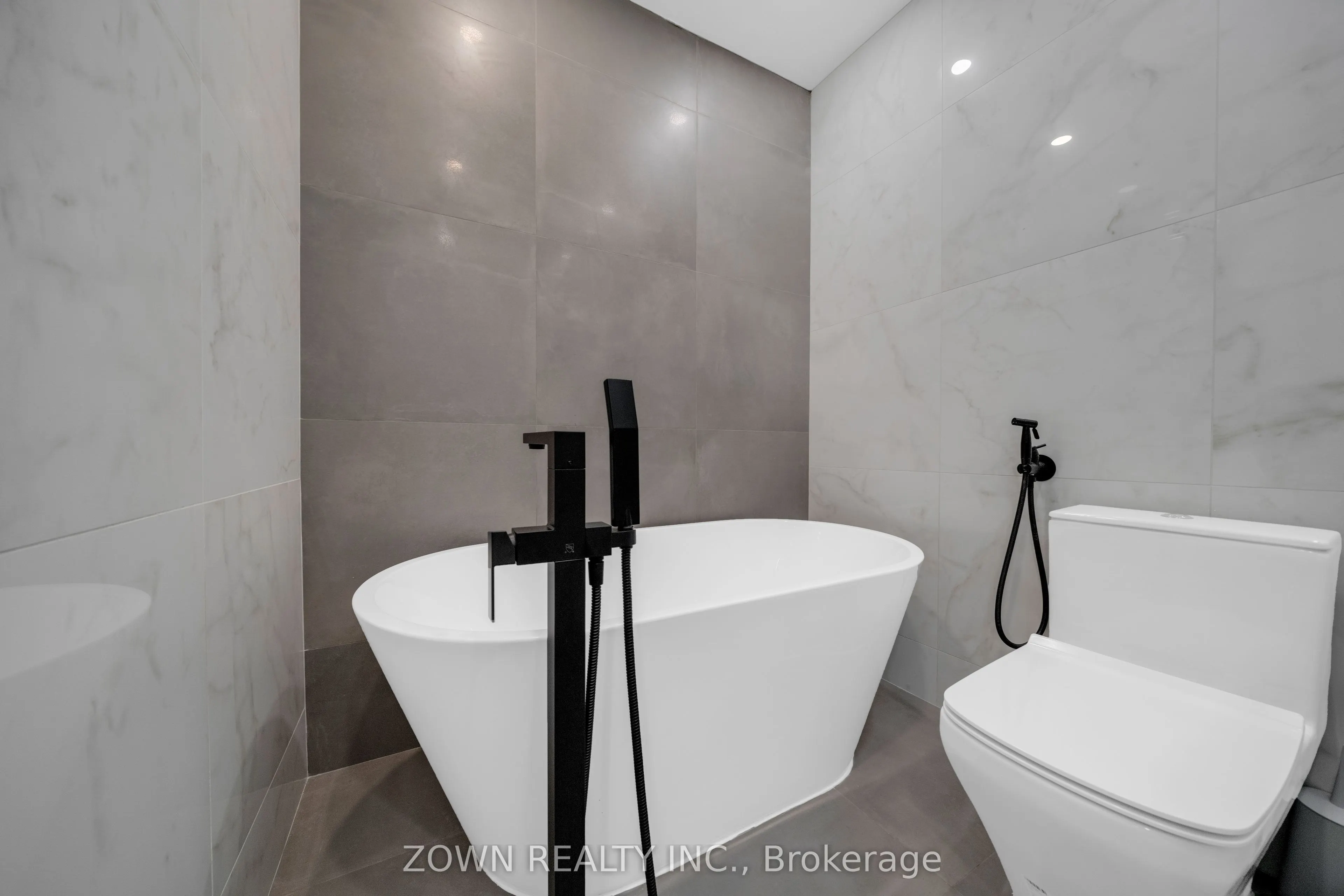 5253 Bushelgrove Circle