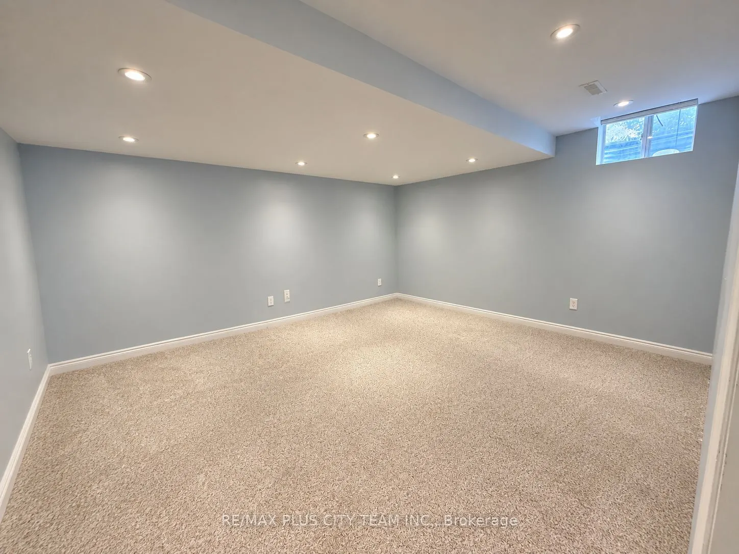 844 Luxton Drive