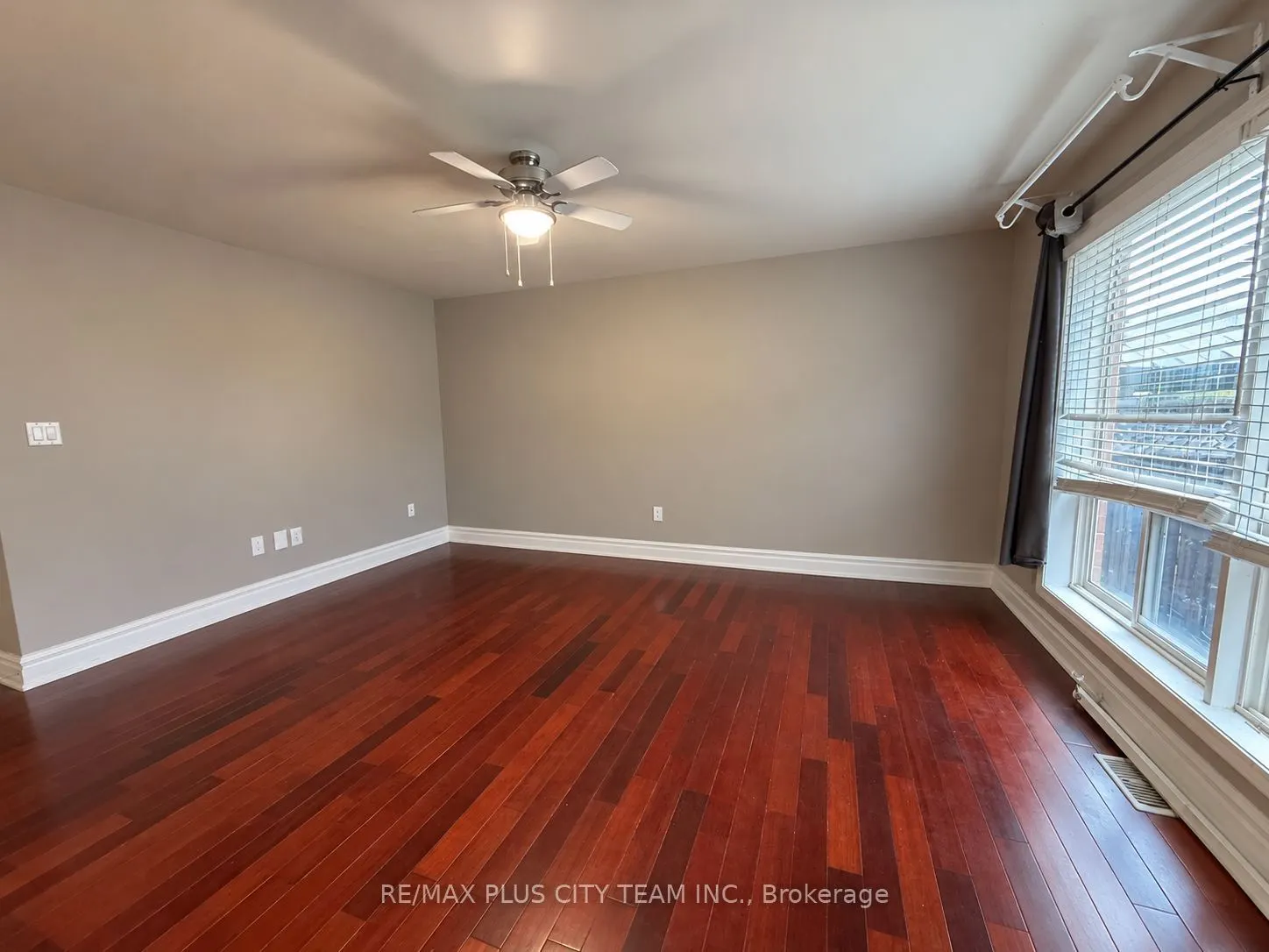 844 Luxton Drive