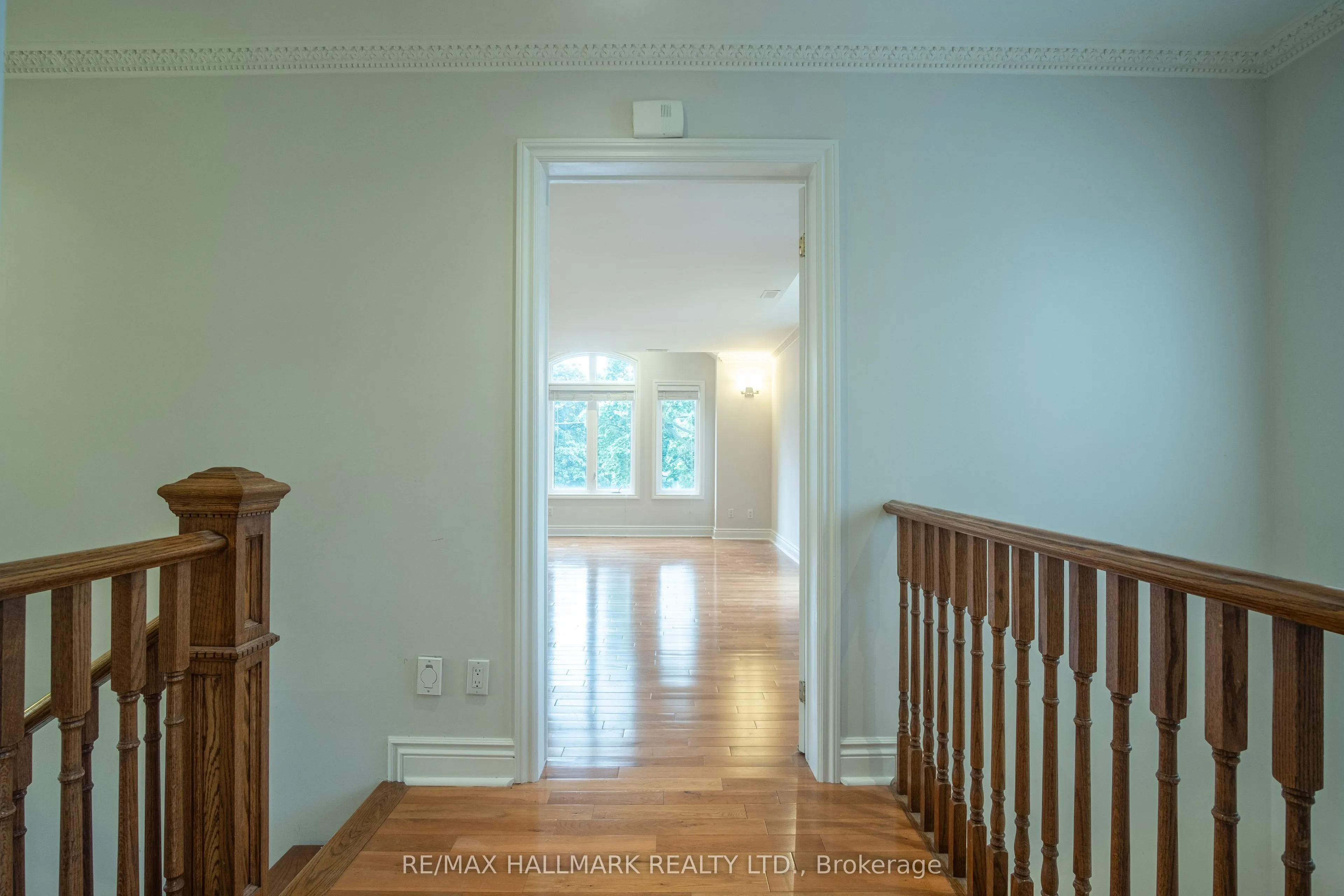 6 Griggsden Avenue