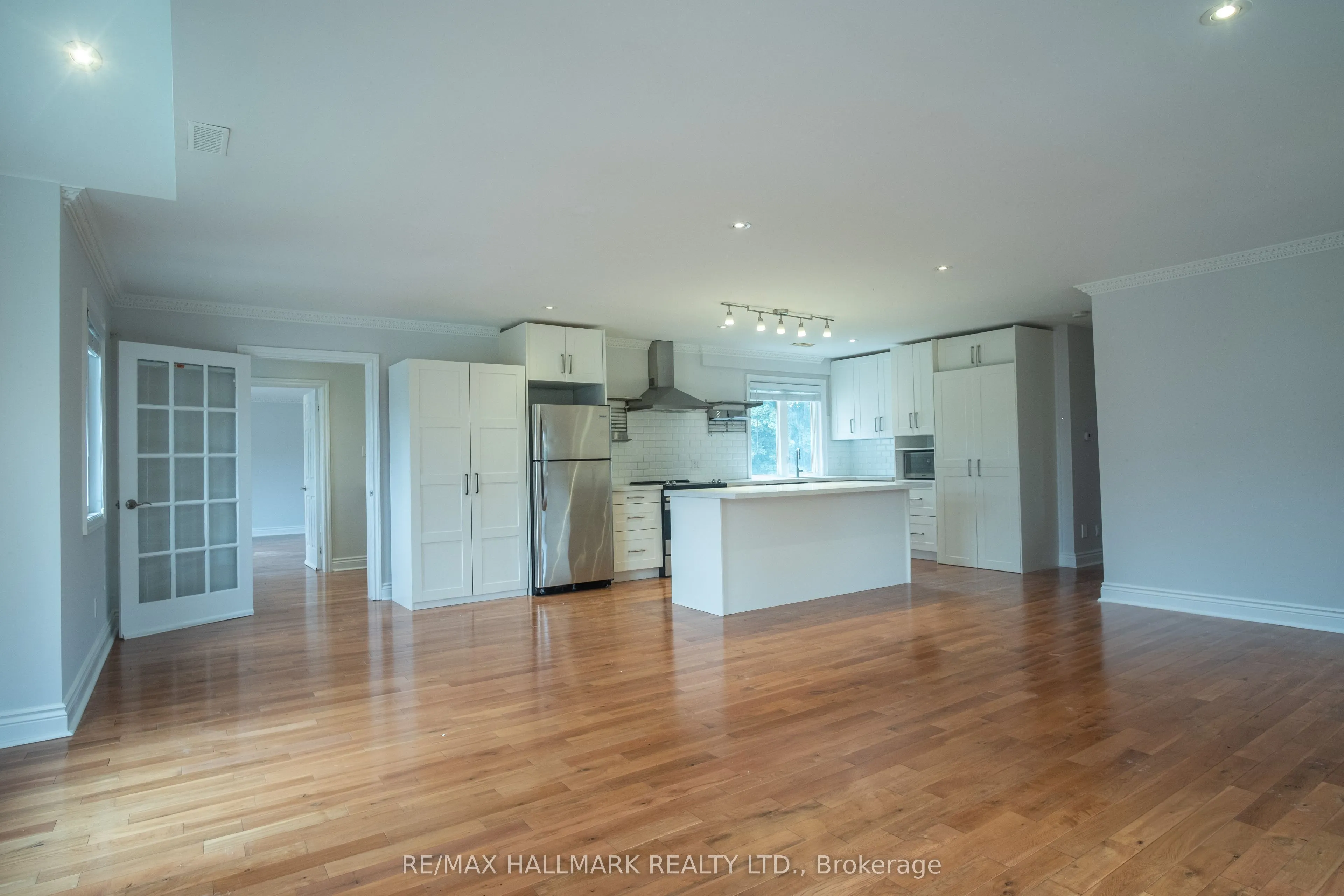 6 Griggsden Avenue