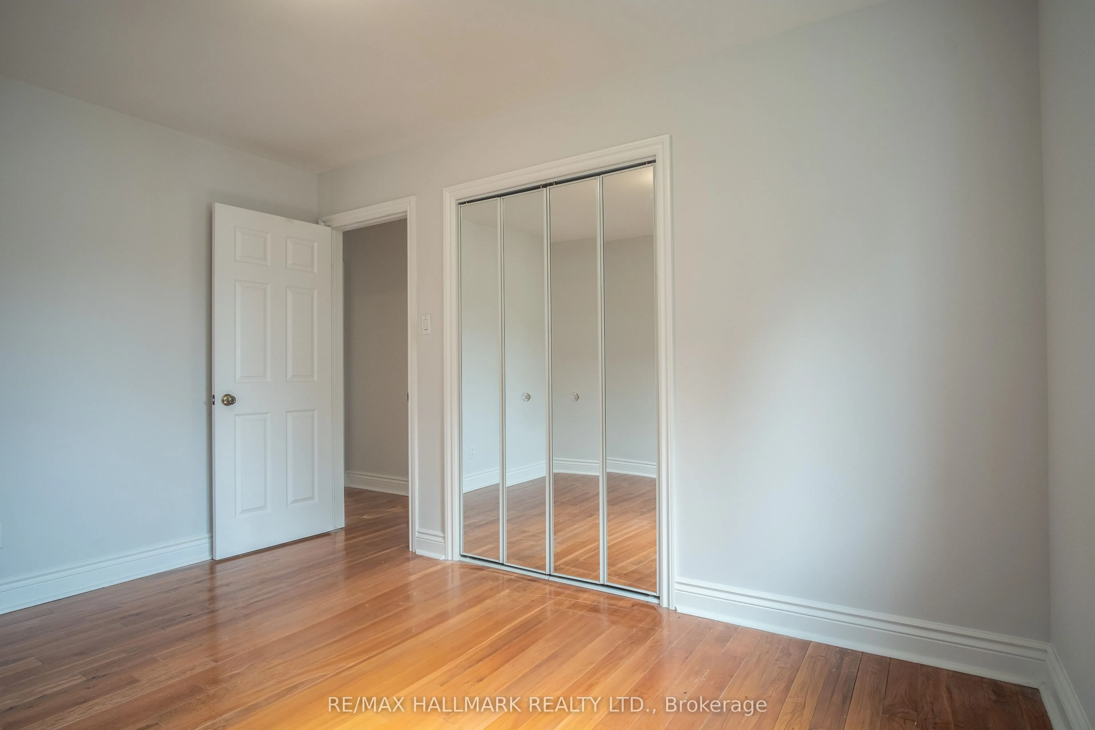 6 Griggsden Avenue