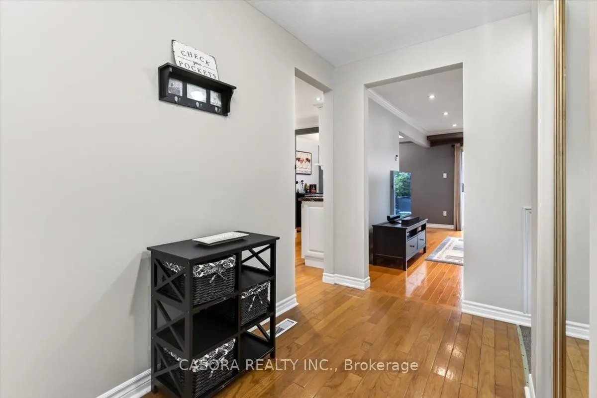 479 WOODVIEW Road #11