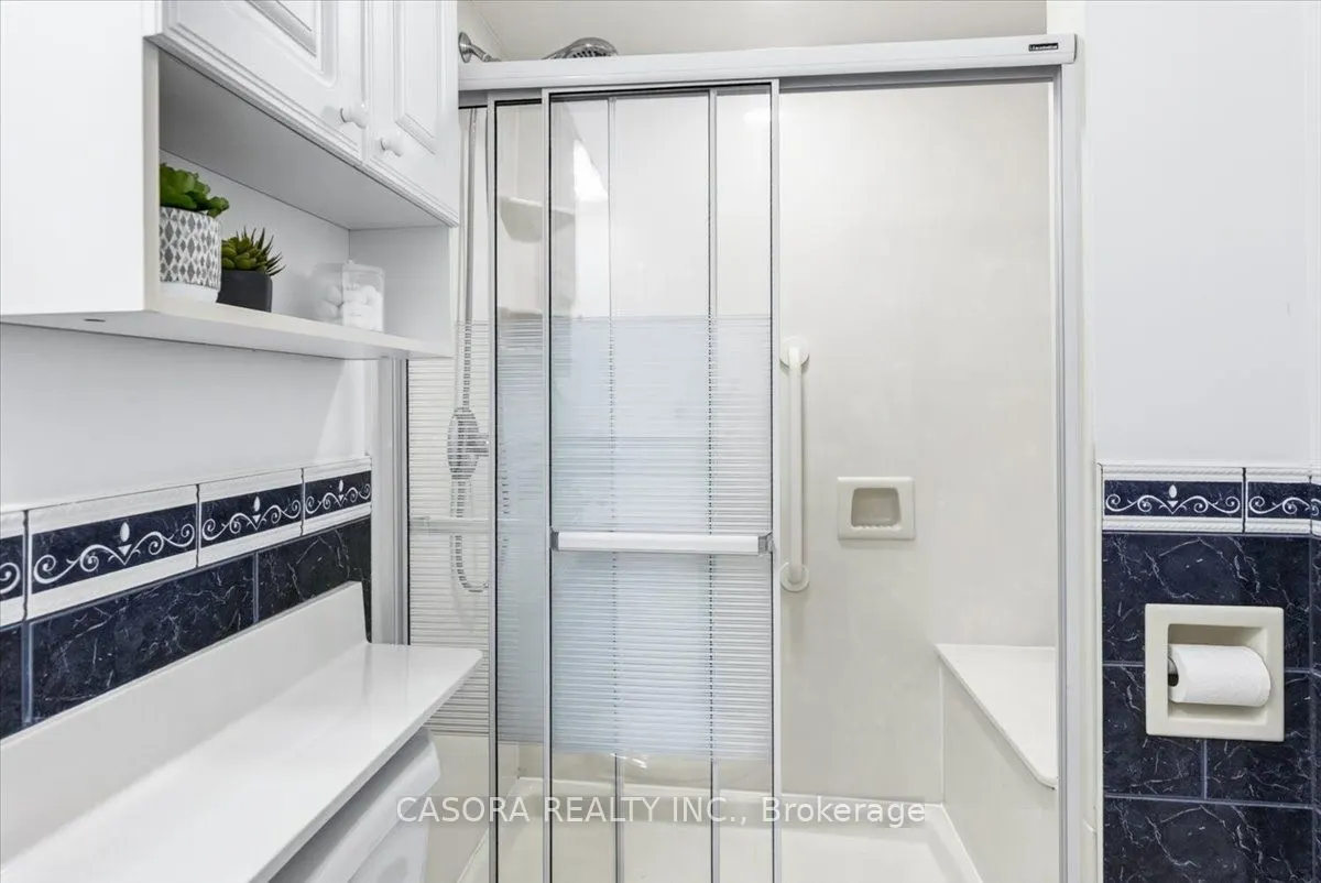 479 WOODVIEW Road #11