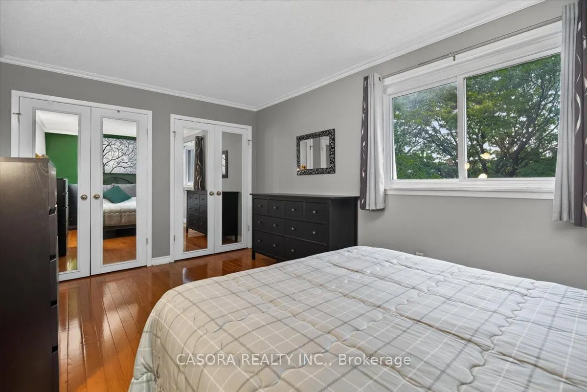 479 WOODVIEW Road #11