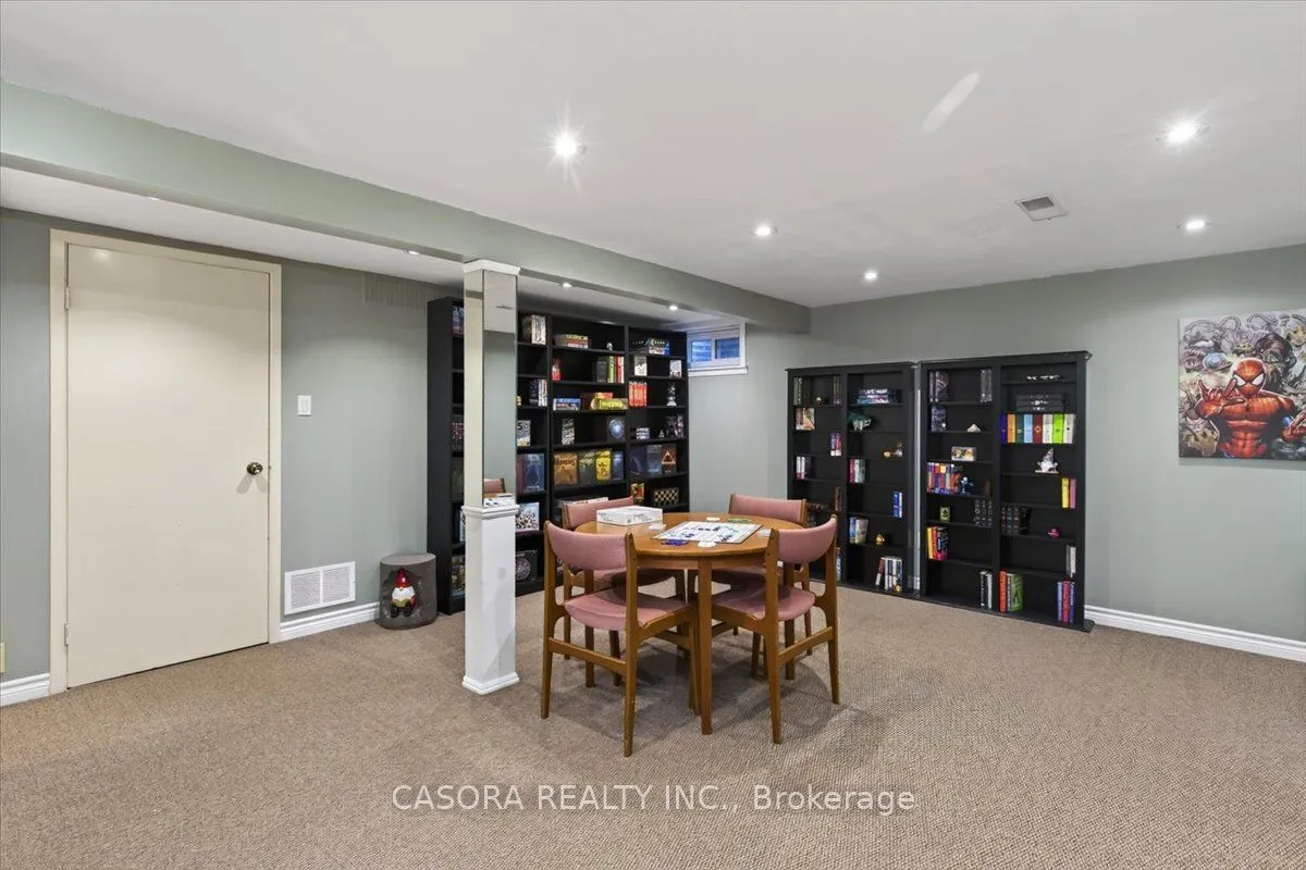 479 WOODVIEW Road #11