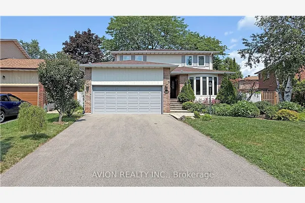 1413 Harmsworth Square