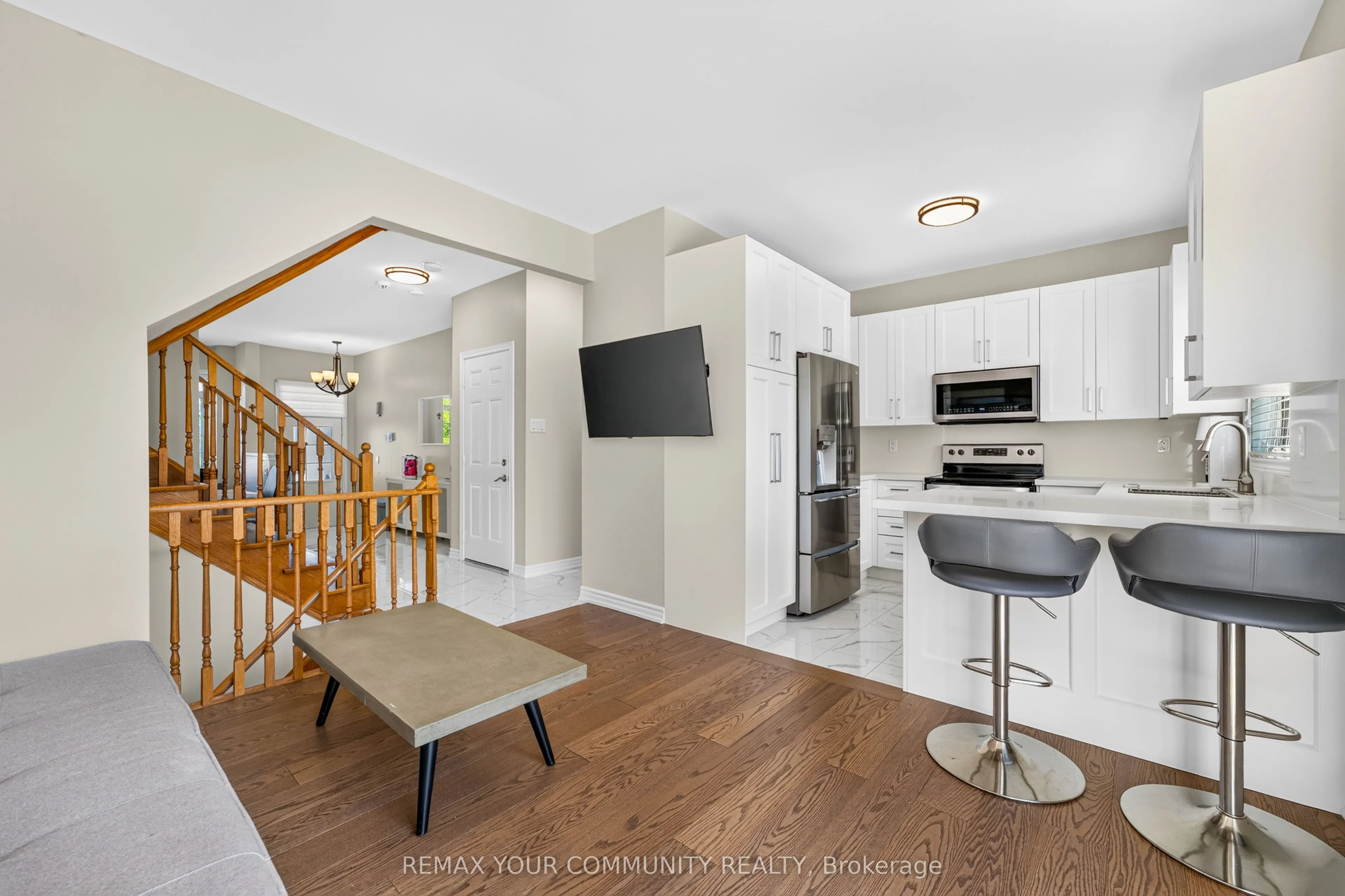 5578 Waterwind Crescent