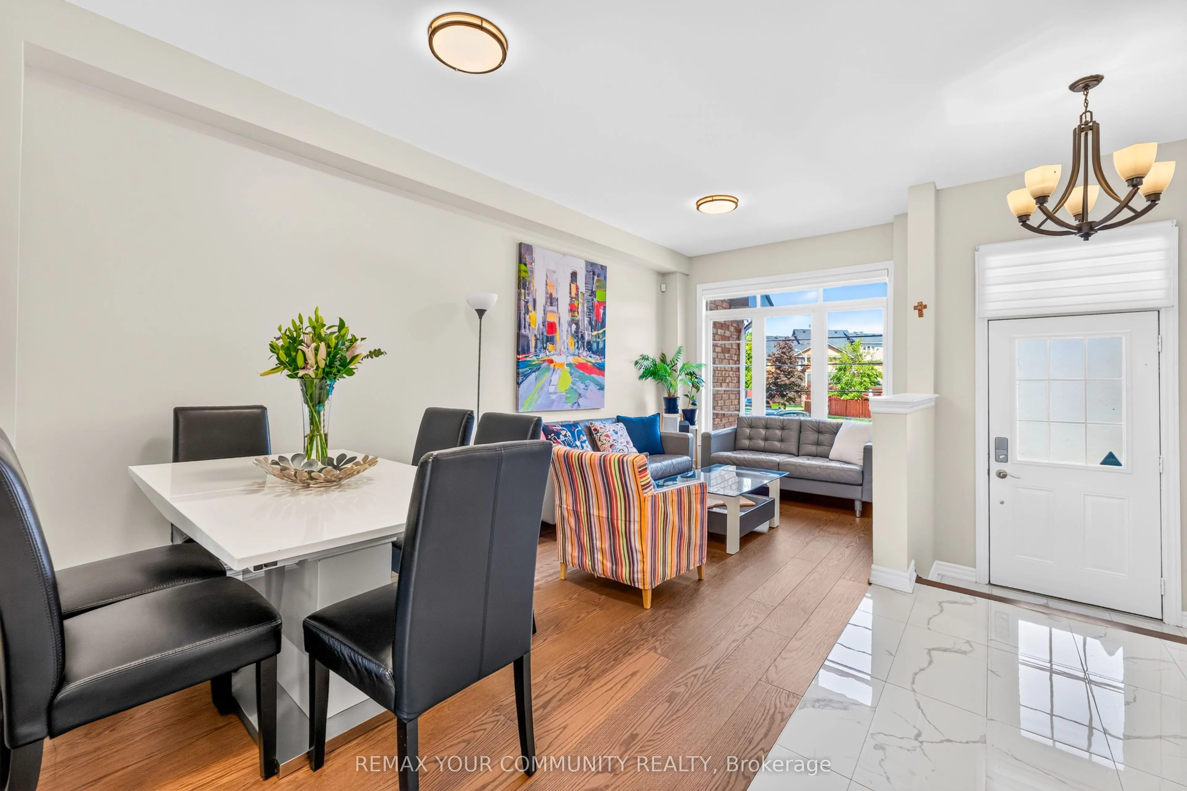 5578 Waterwind Crescent