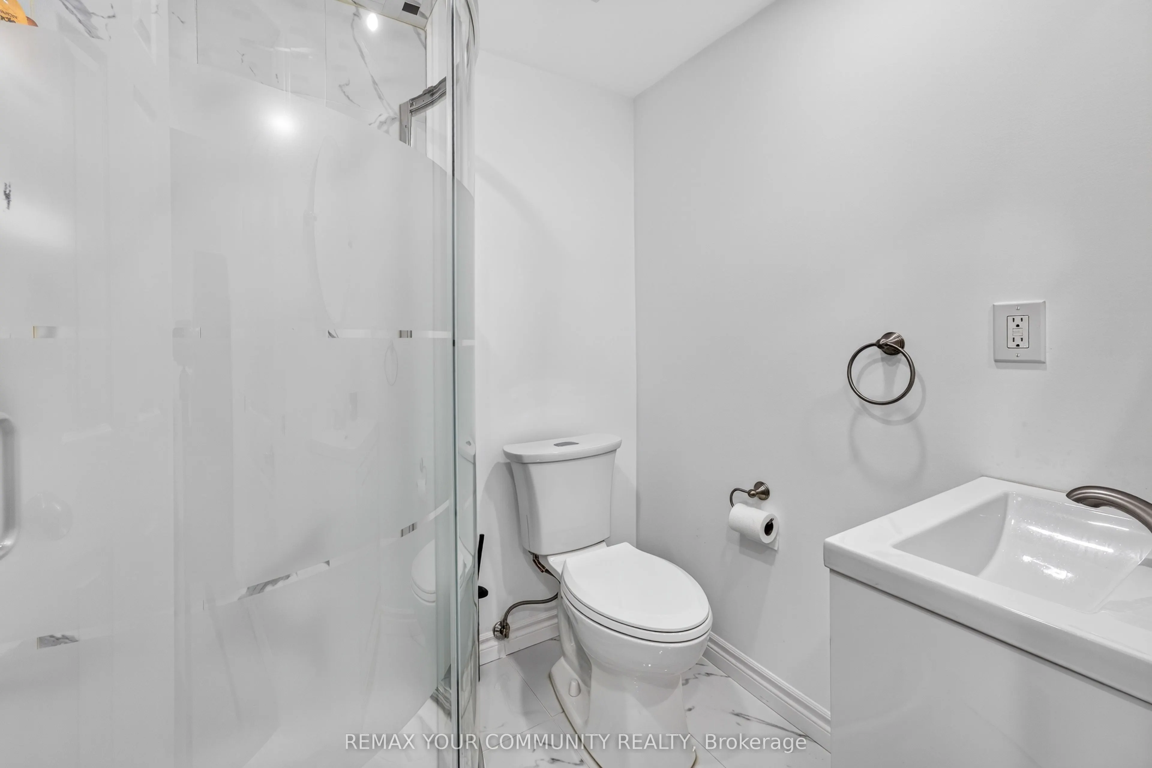 5578 Waterwind Crescent