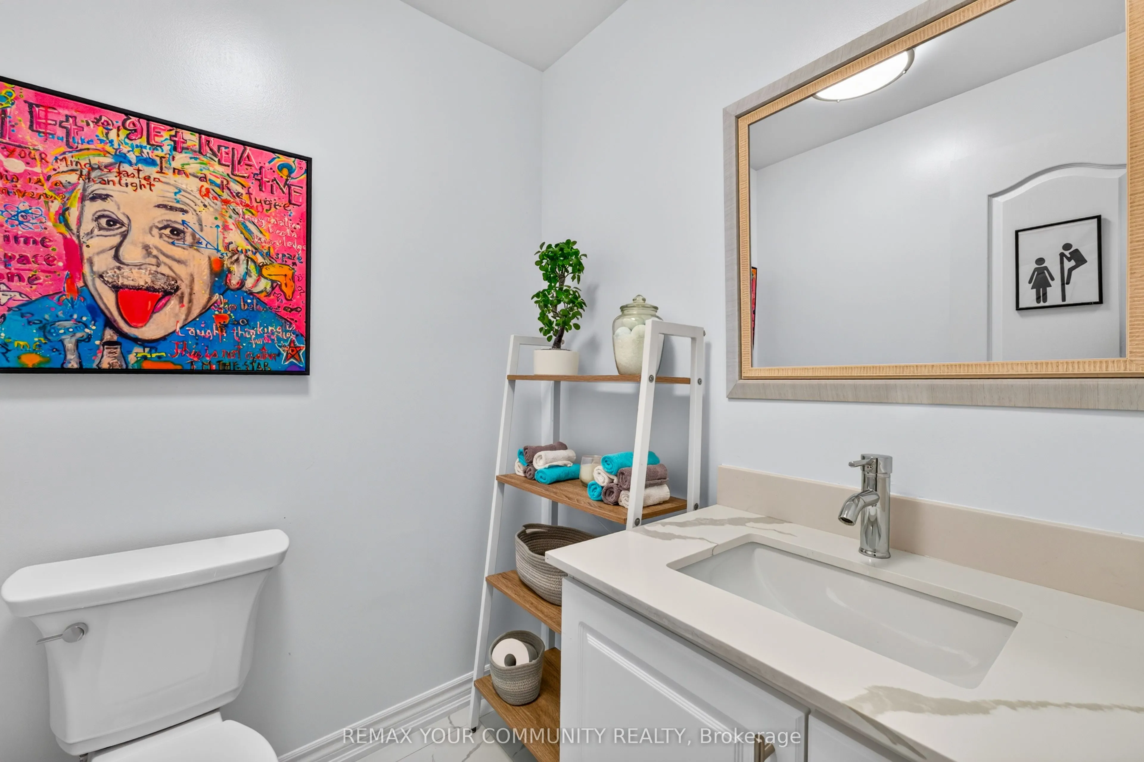 5578 Waterwind Crescent