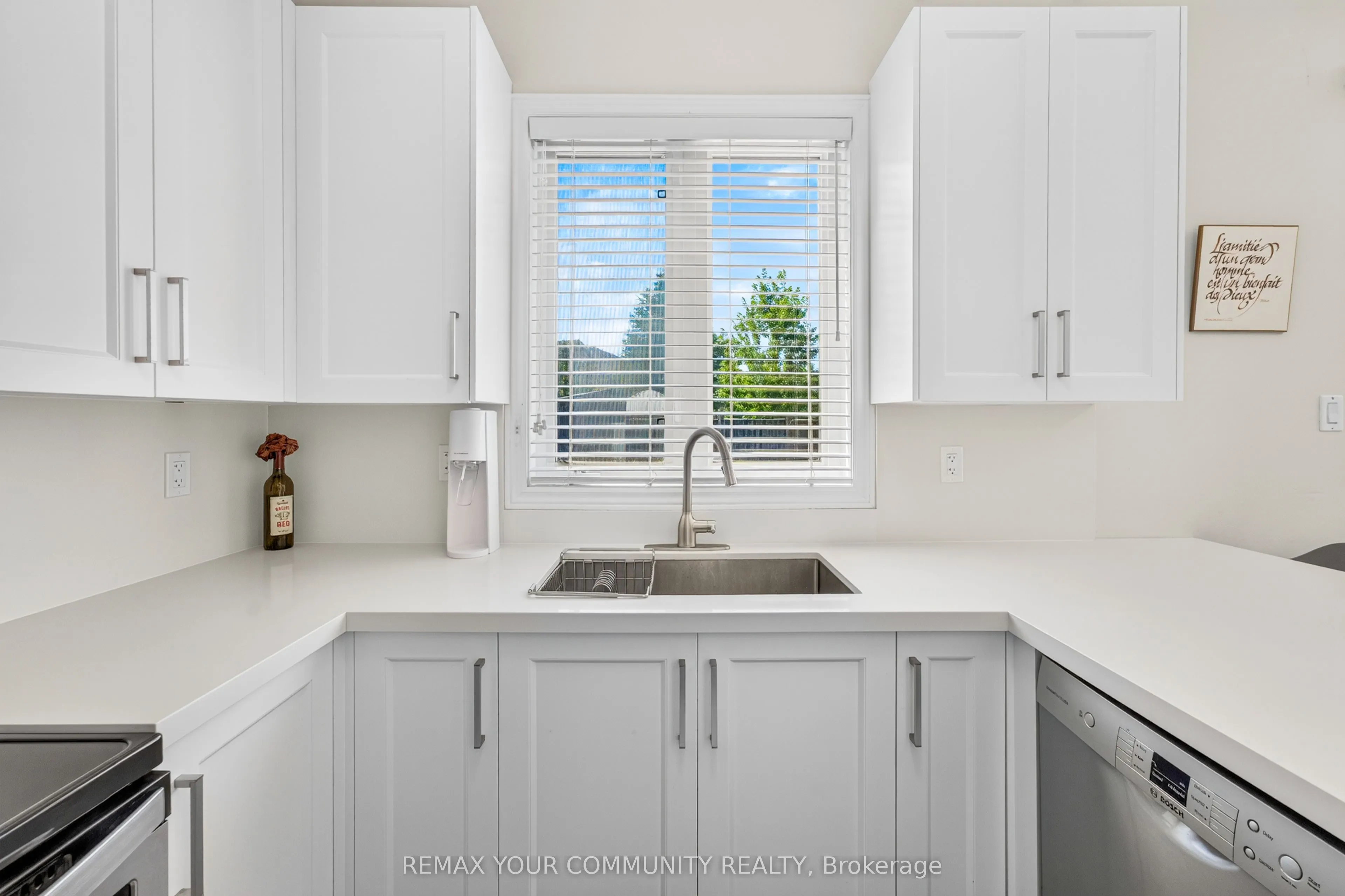 5578 Waterwind Crescent