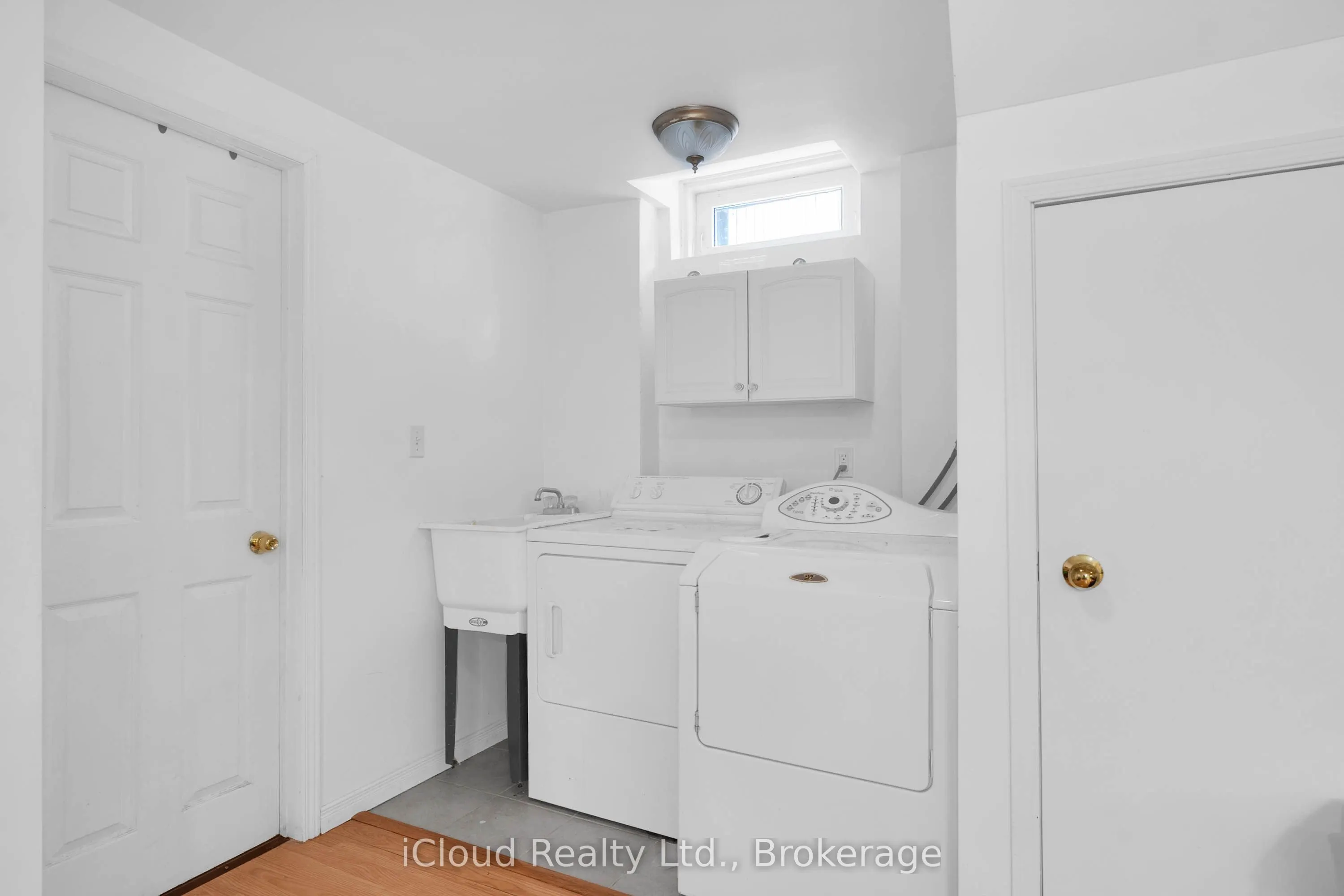 83 Fairglen Avenue