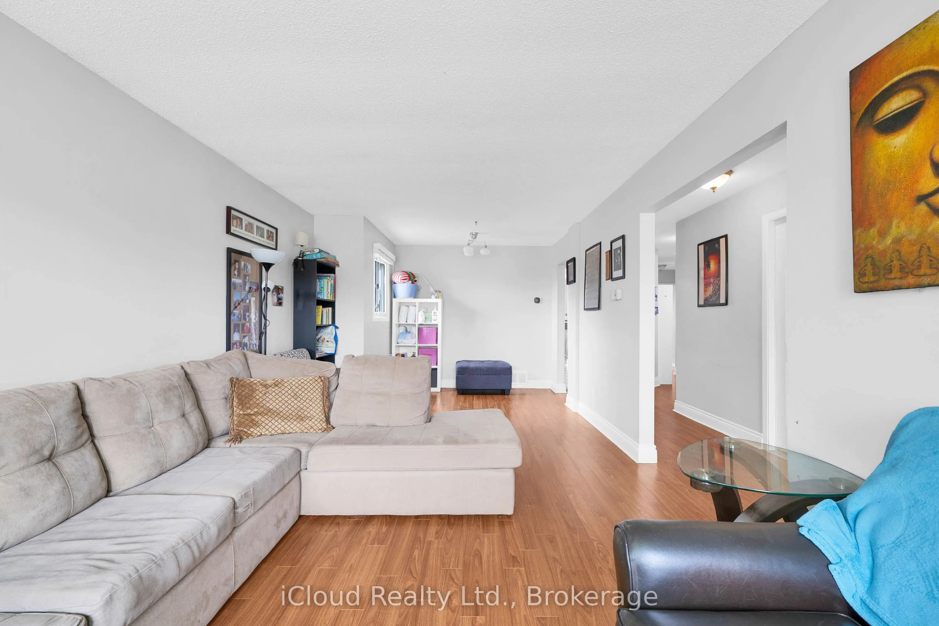 83 Fairglen Avenue