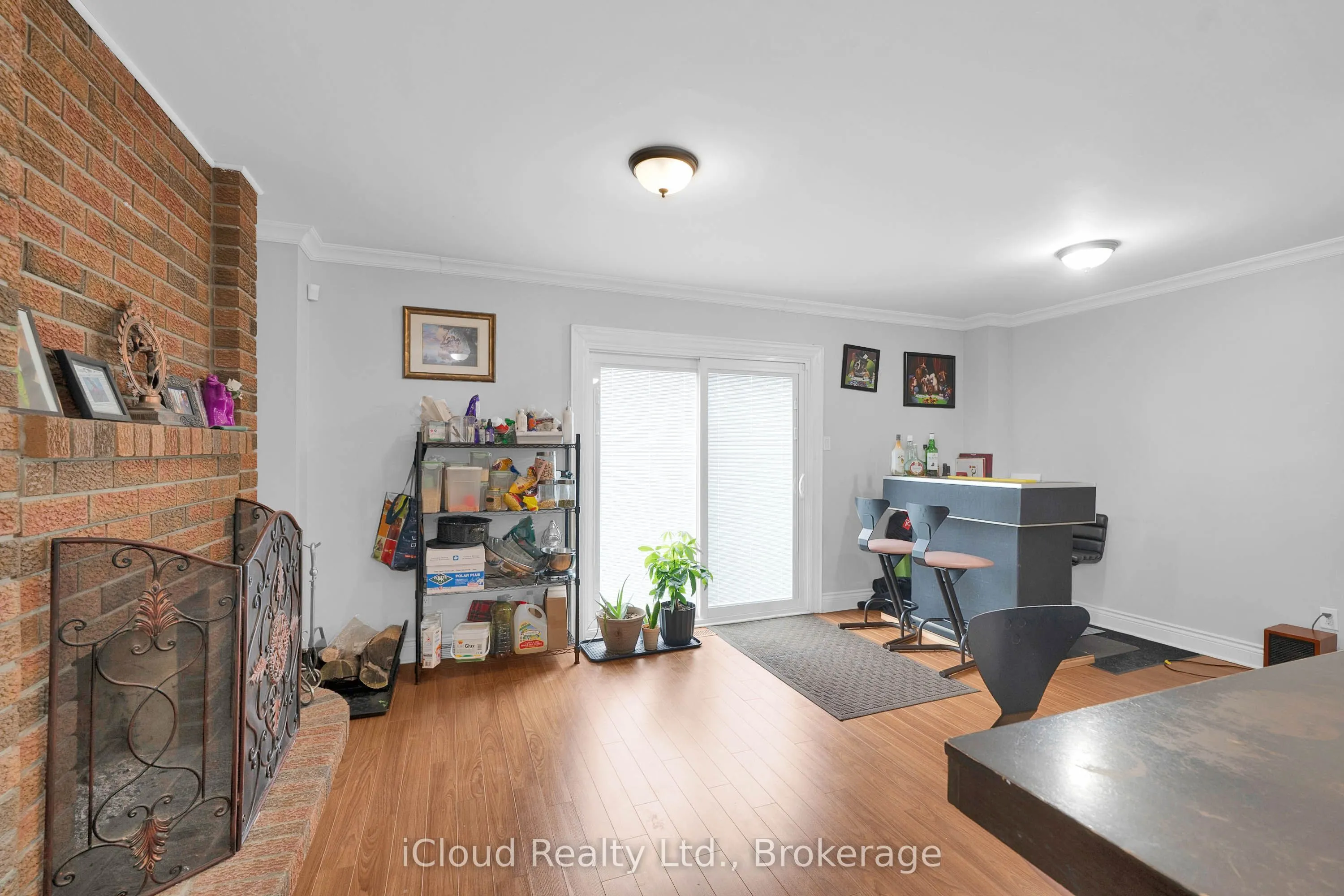 83 Fairglen Avenue
