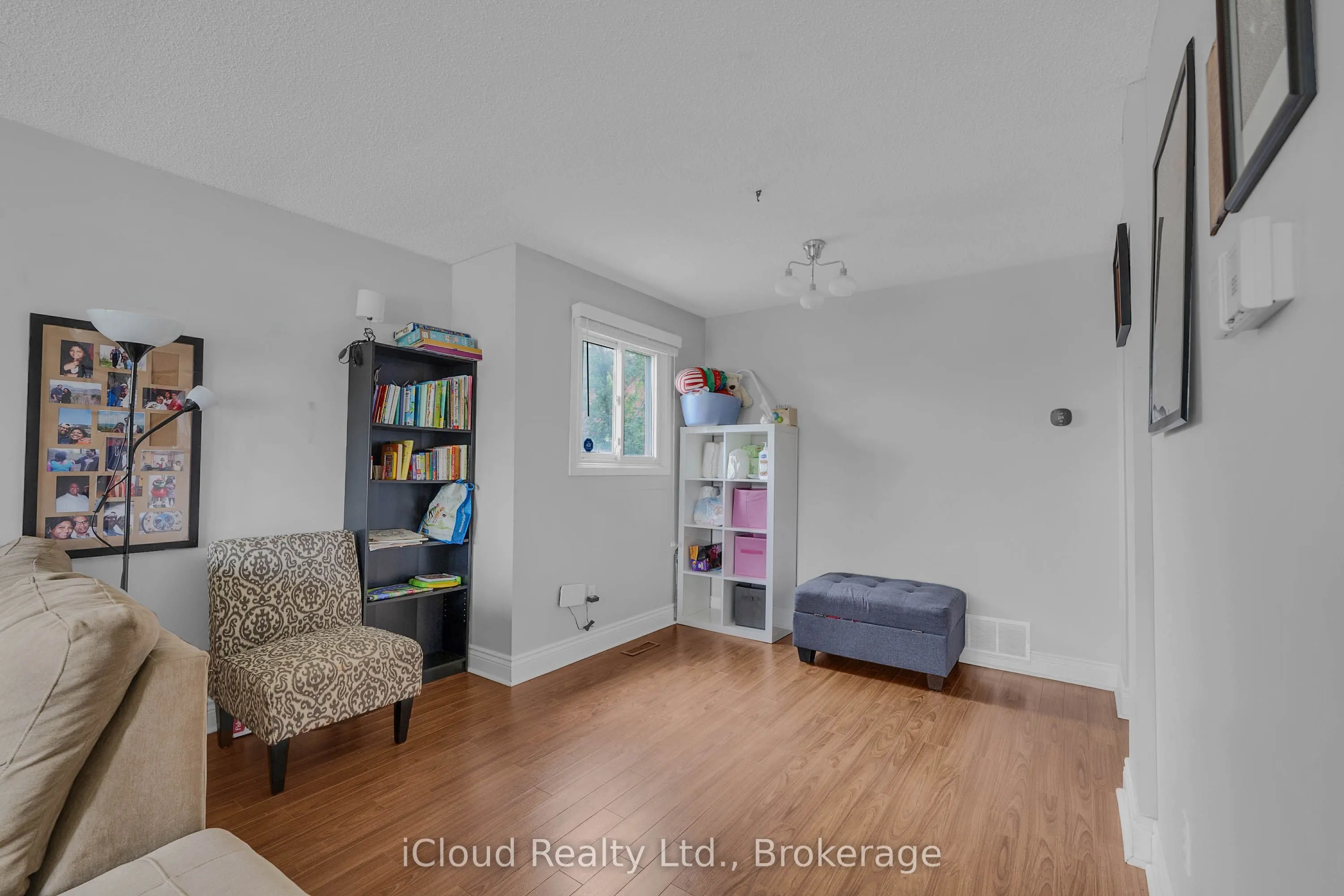 83 Fairglen Avenue