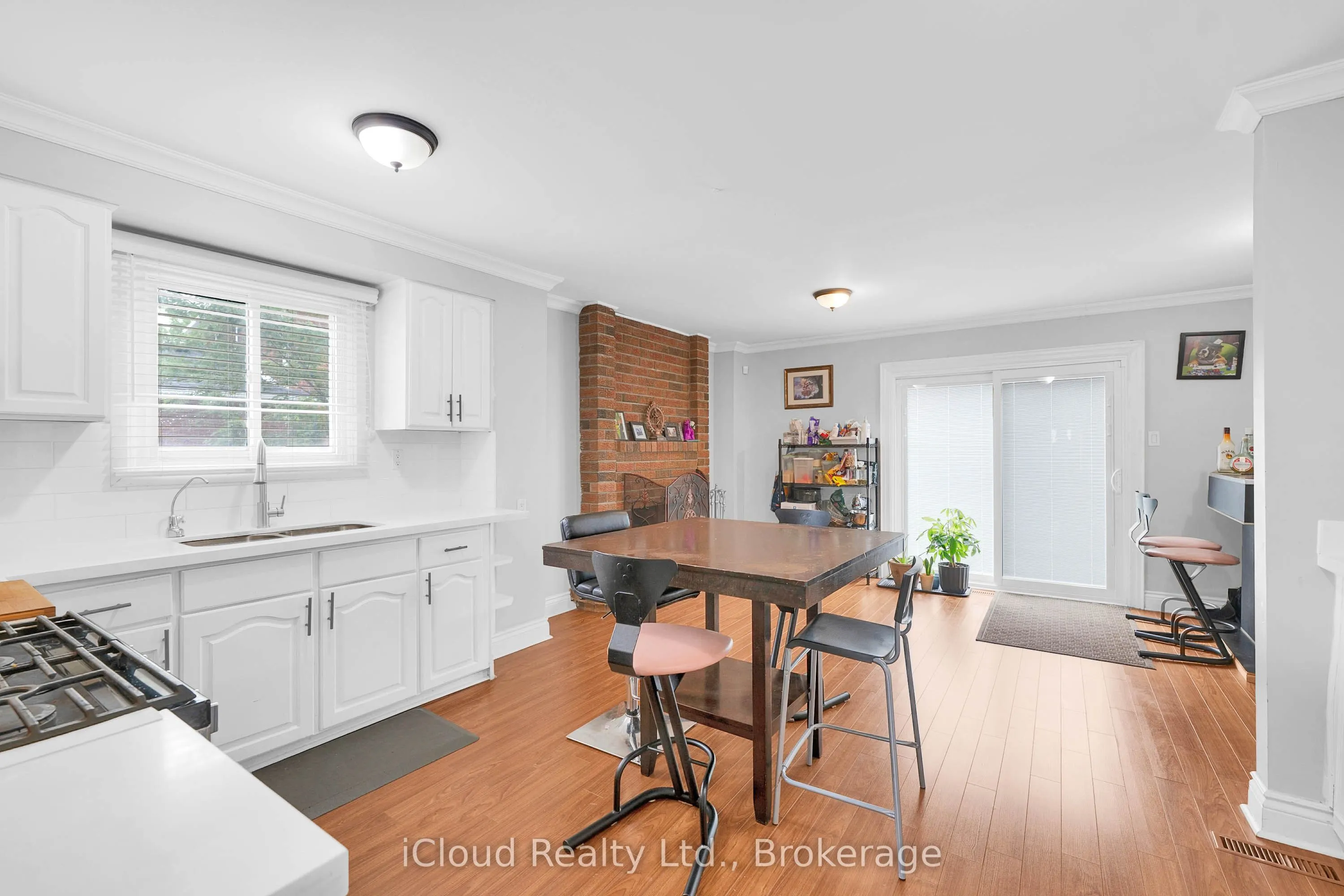 83 Fairglen Avenue