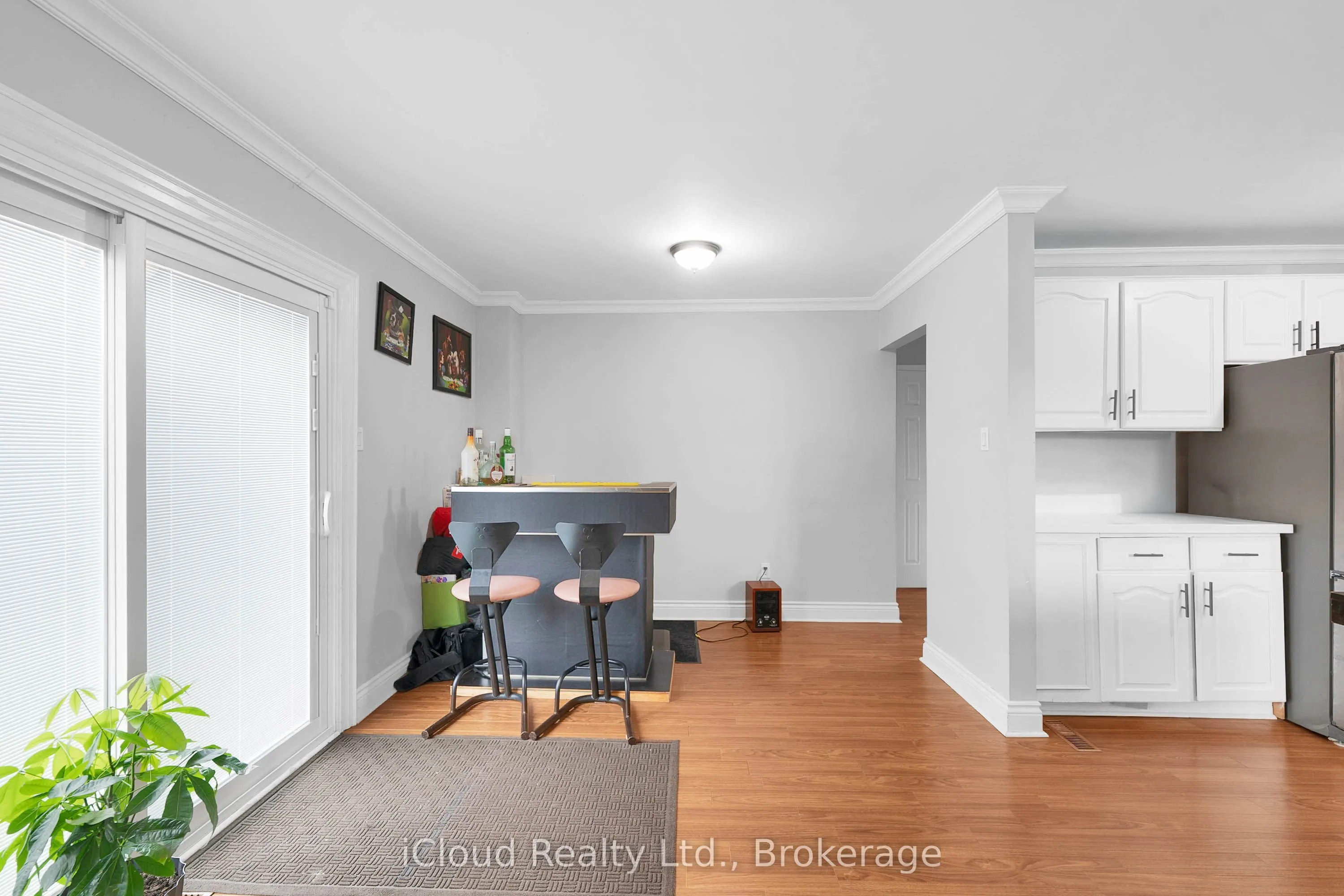 83 Fairglen Avenue