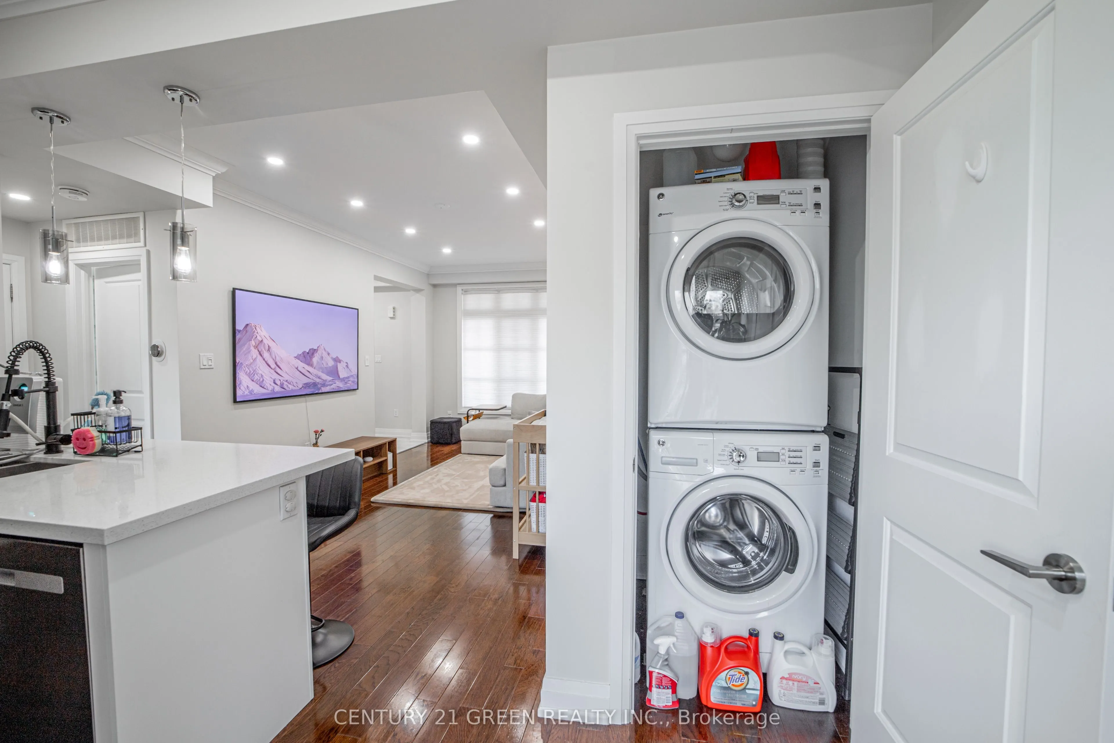 3071 Cawthra Road #5