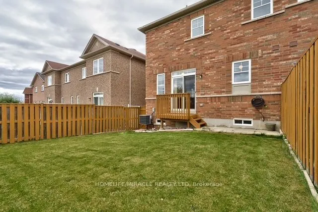 3 Ashdale Road