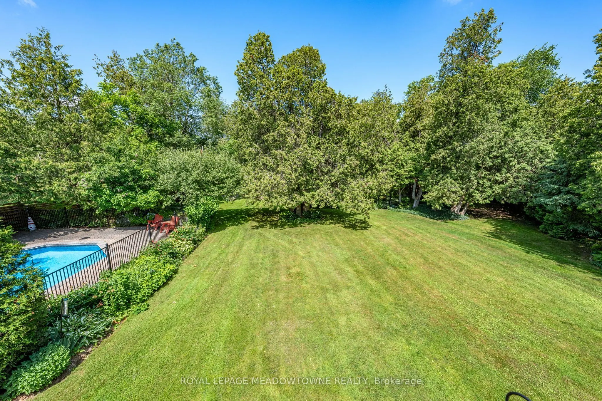 6733 25 Side Road