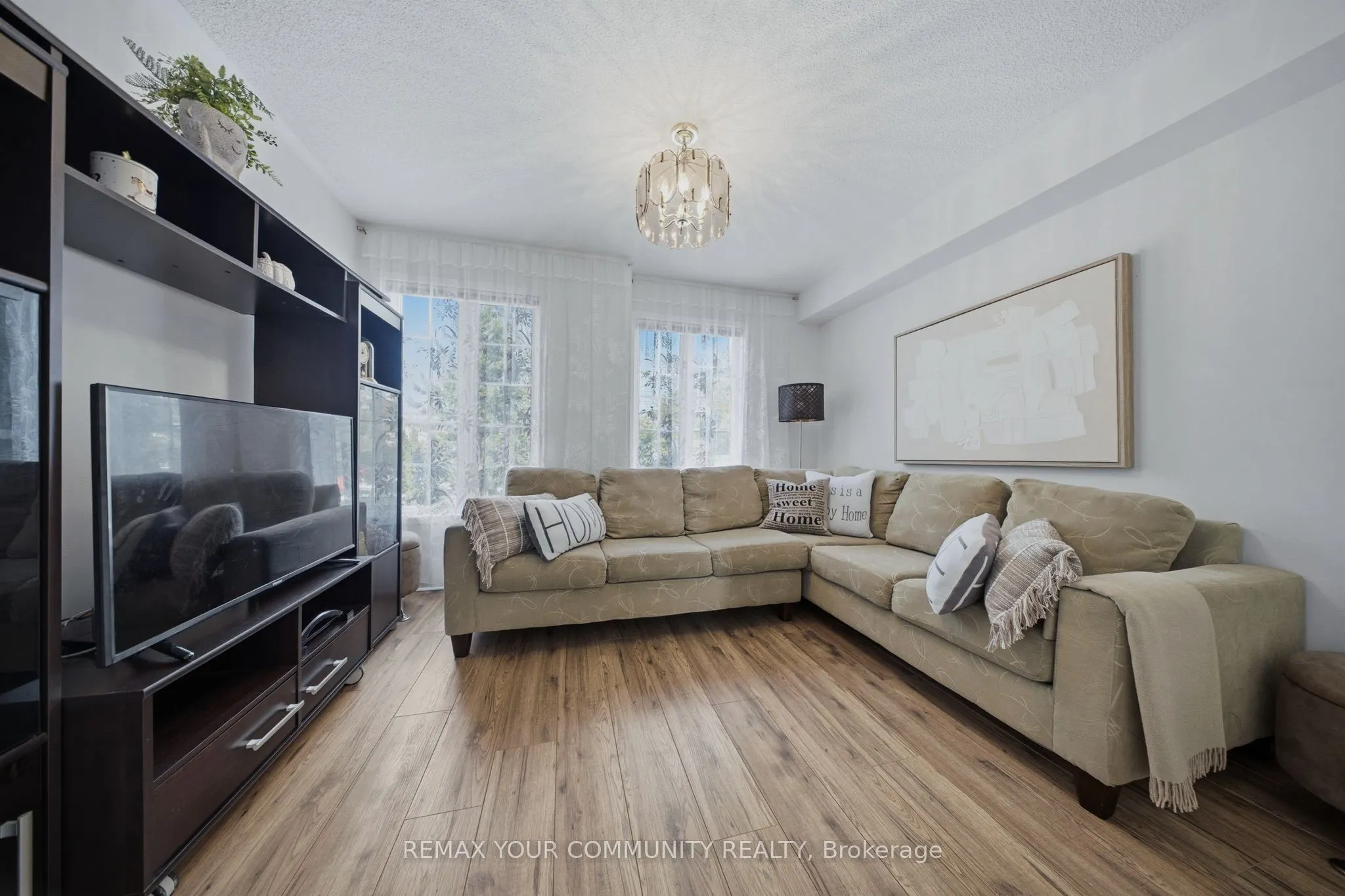 210 Manitoba Street #11