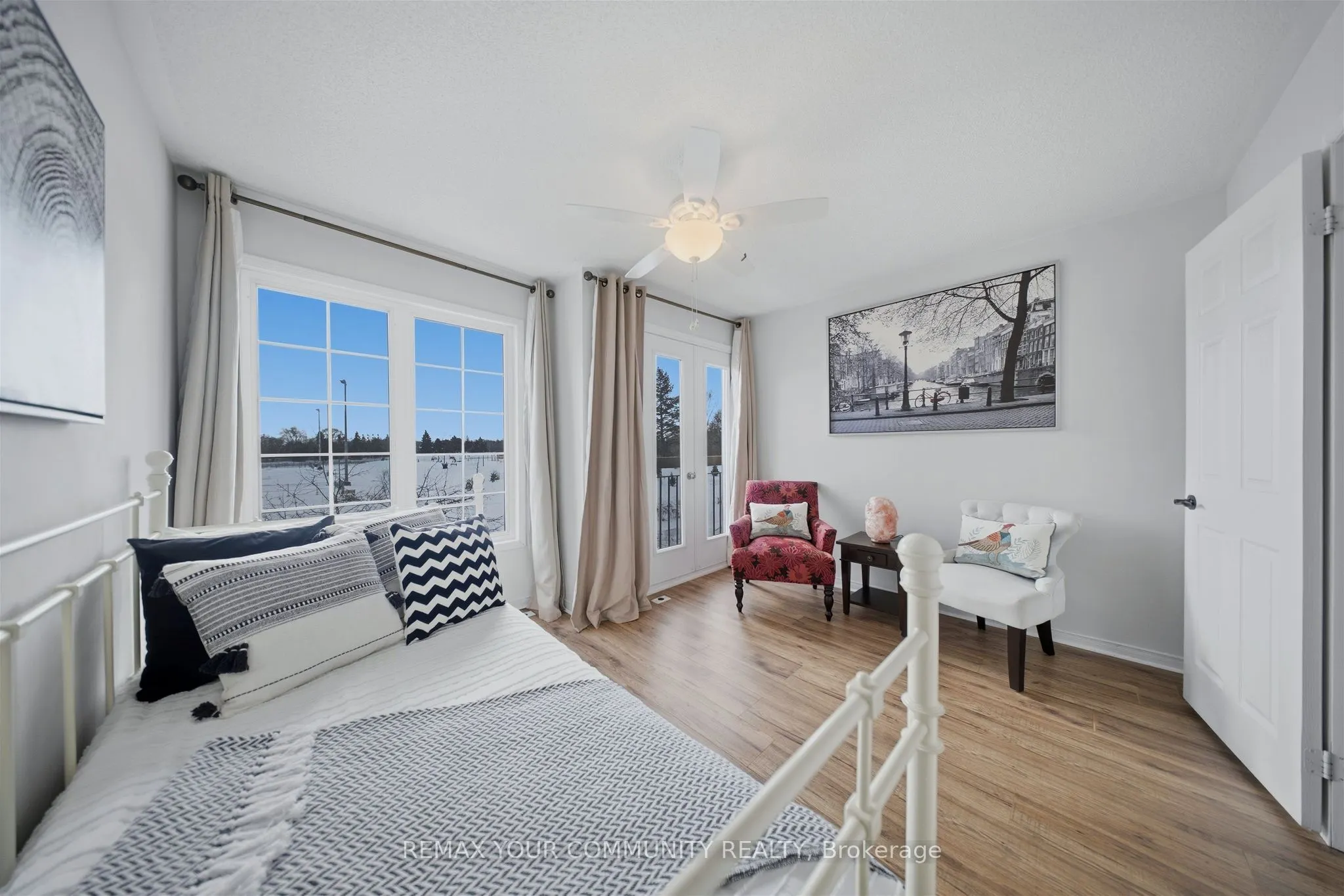 210 Manitoba Street #11