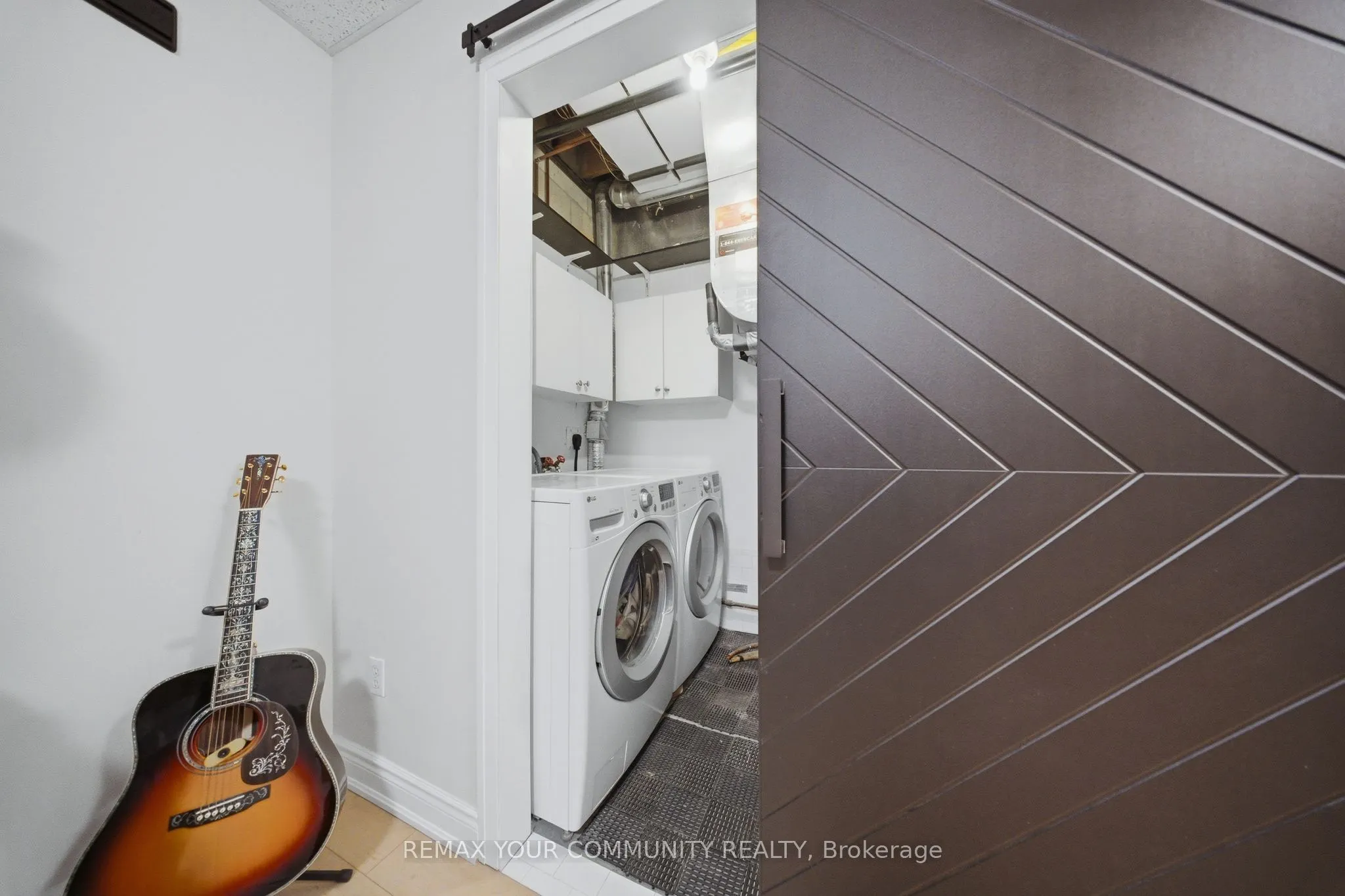 210 Manitoba Street #11