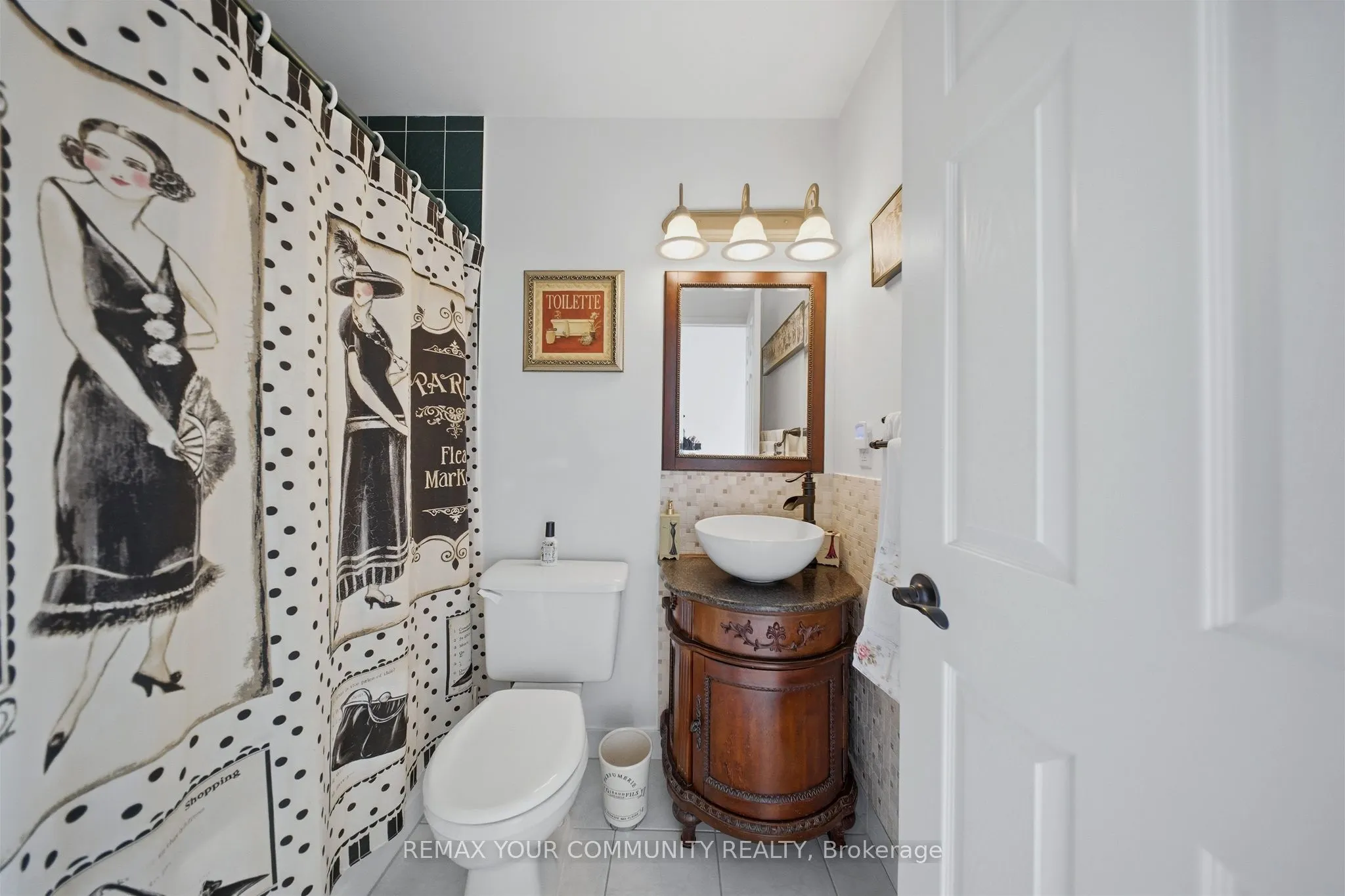 210 Manitoba Street #11