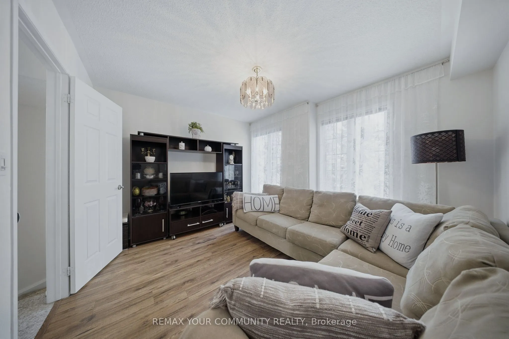 210 Manitoba Street #11