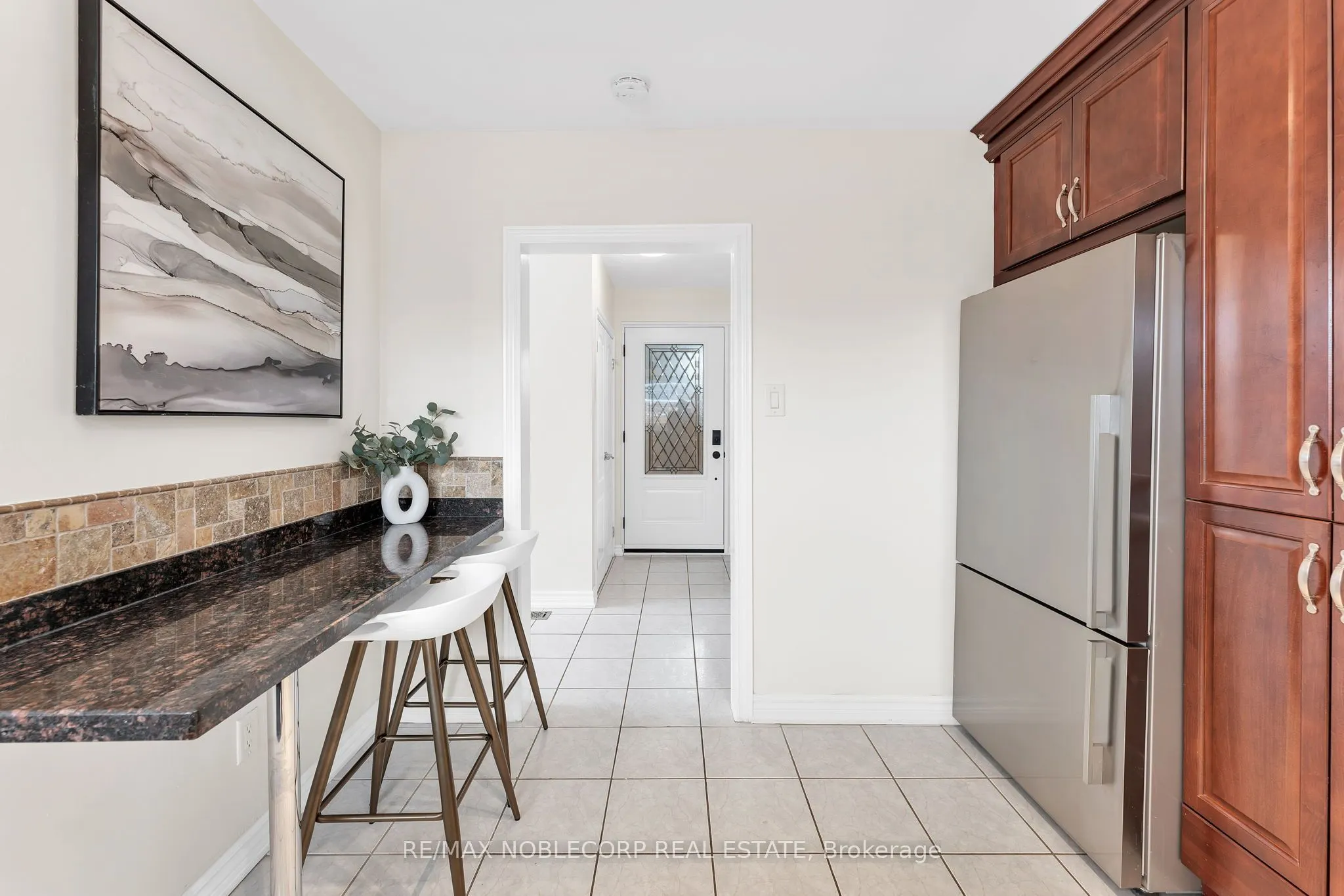 4230 Bloor Street W