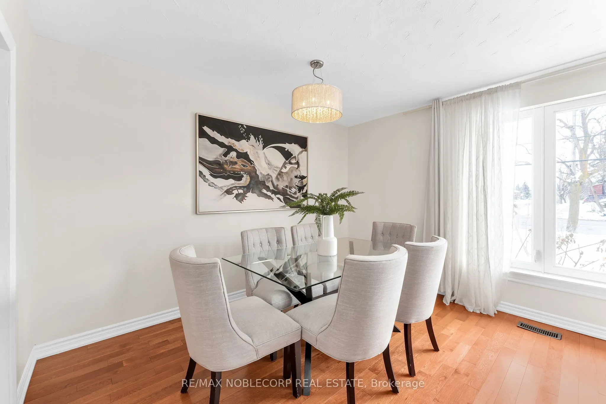 4230 Bloor Street W