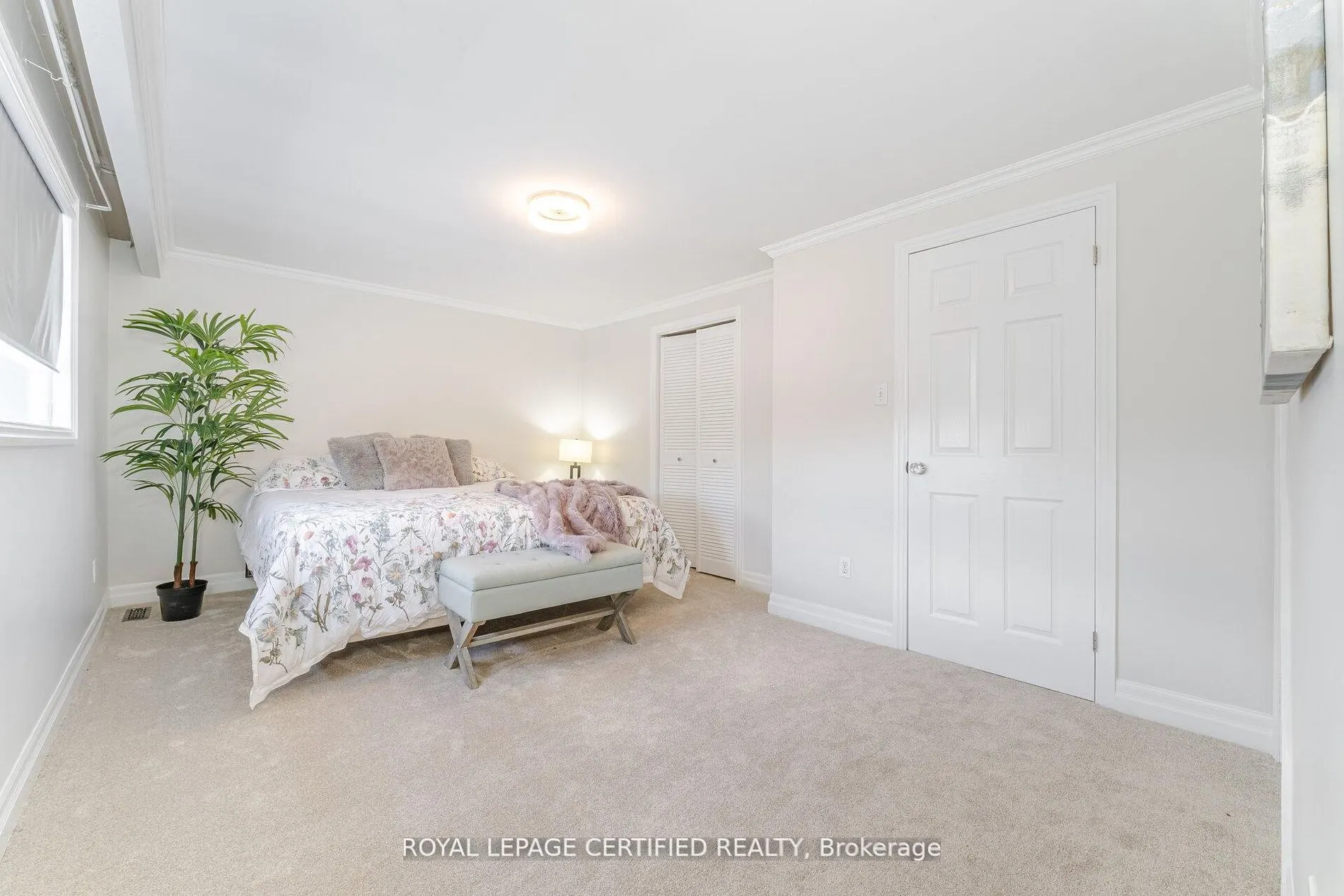 5 Stockman Crescent
