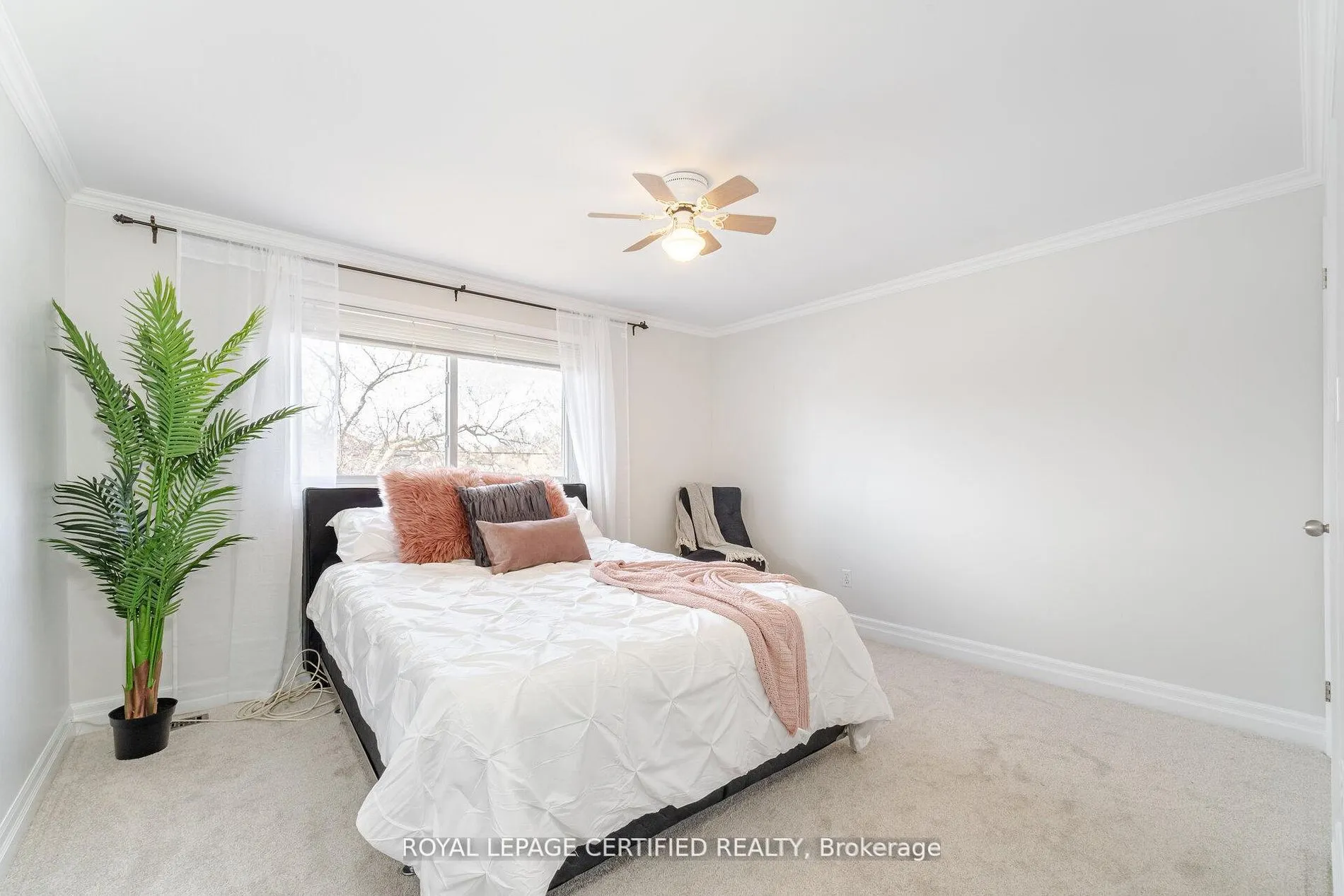 5 Stockman Crescent