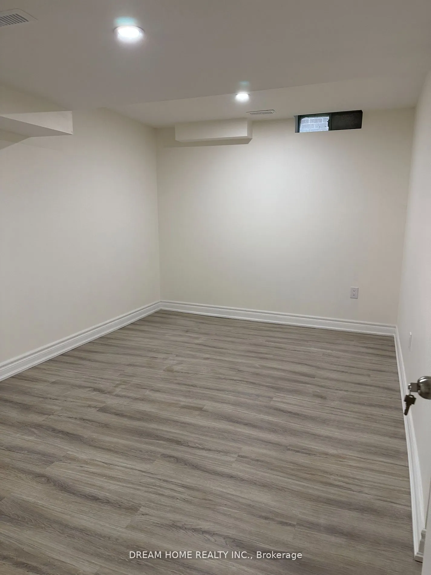 3269 Magwood Road #Lower
