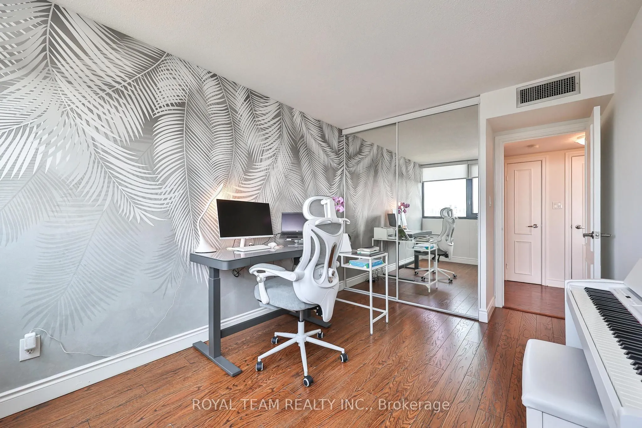 1333 Bloor Street #2004