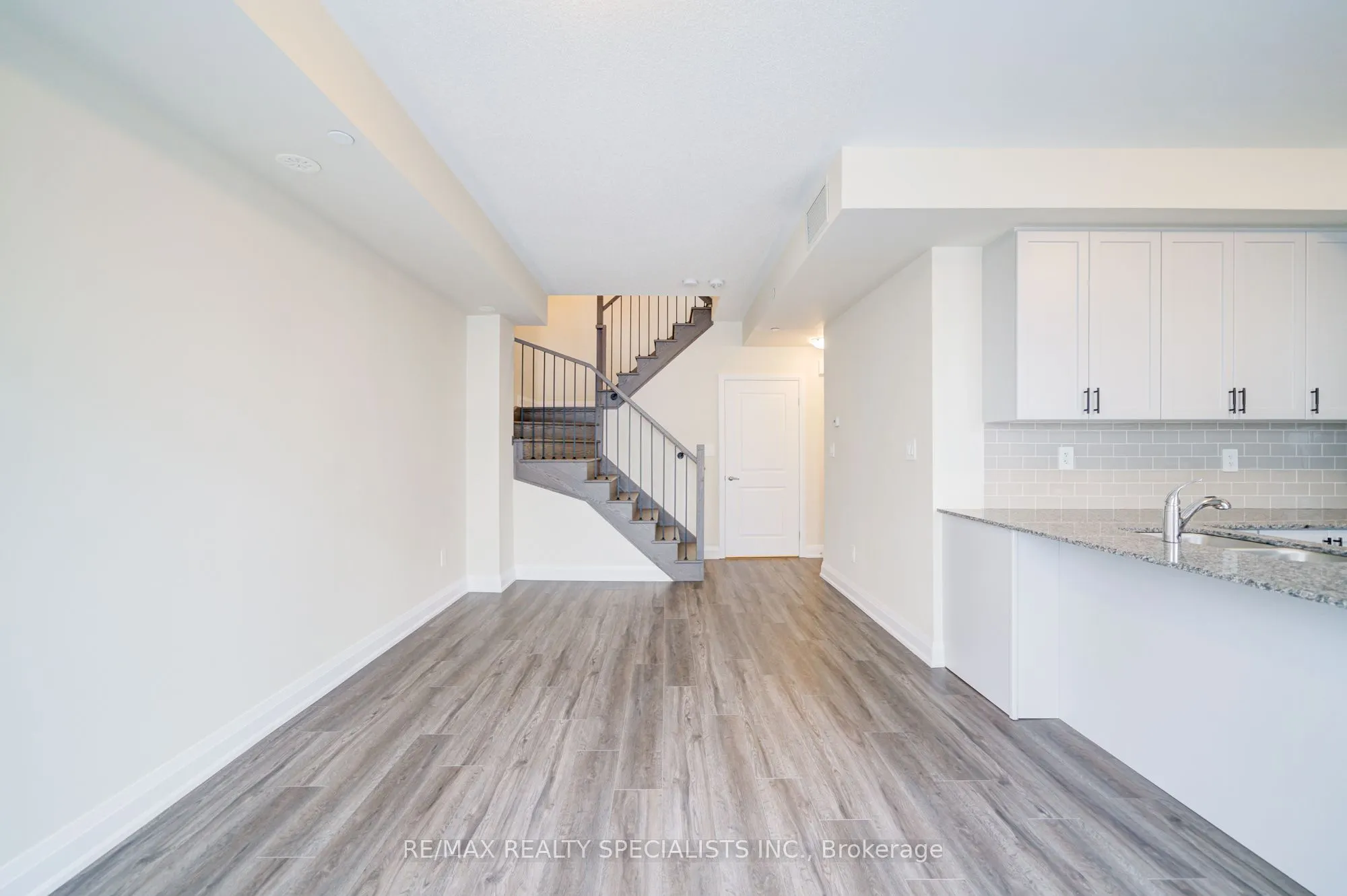 1573 Rose Way #108