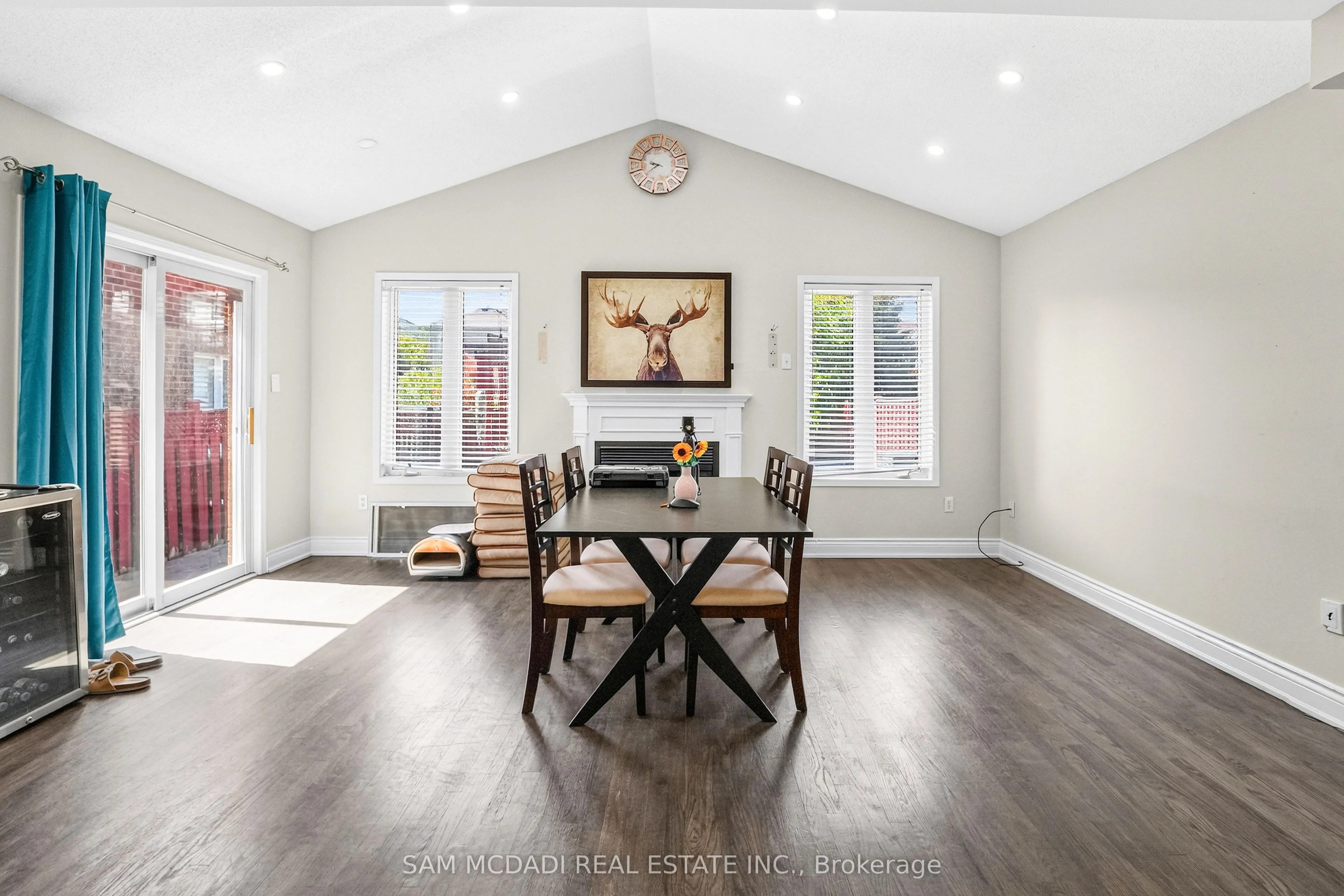 3191 Oakview Road