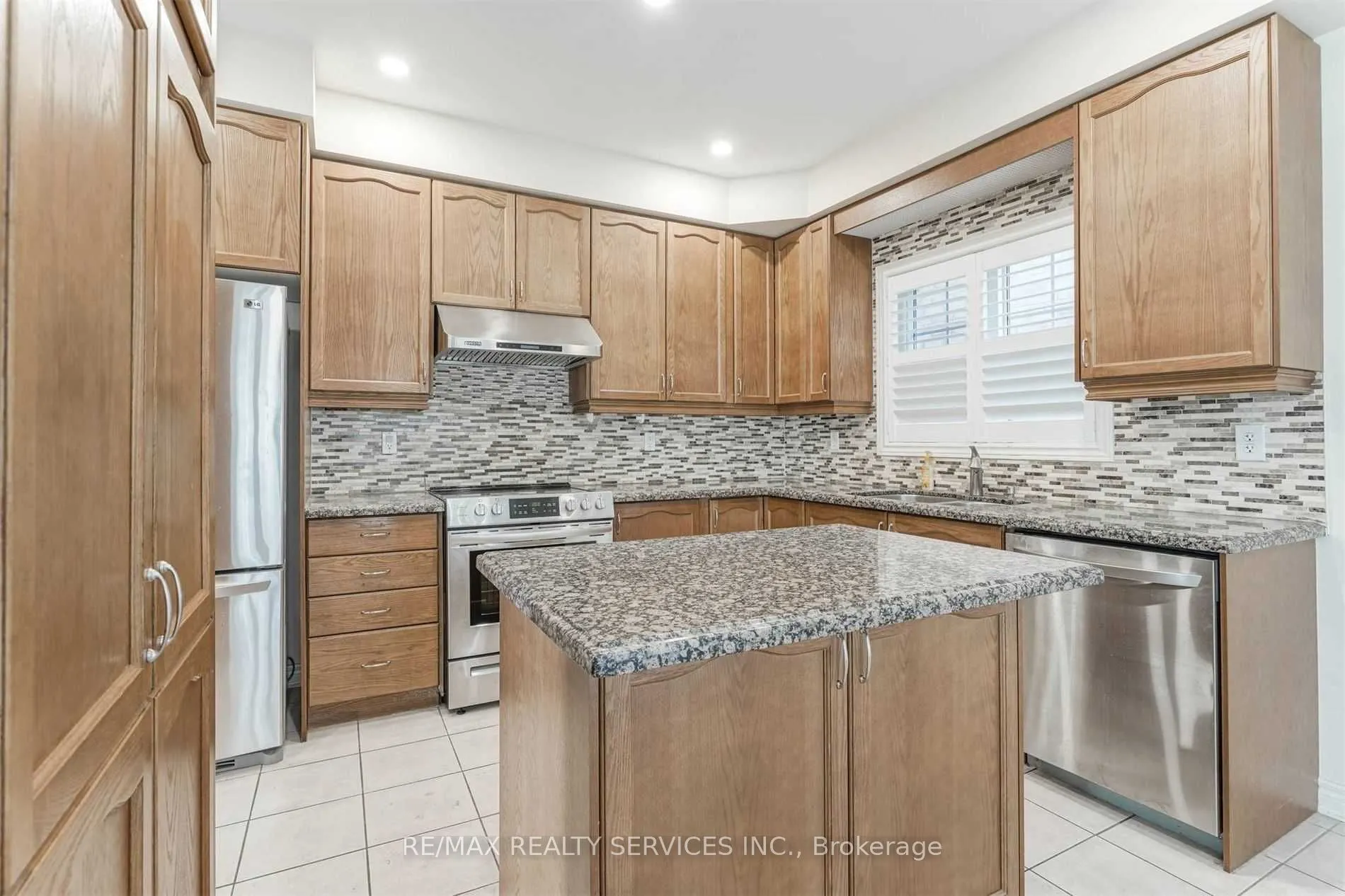 3 Coolwater Drive #Upper