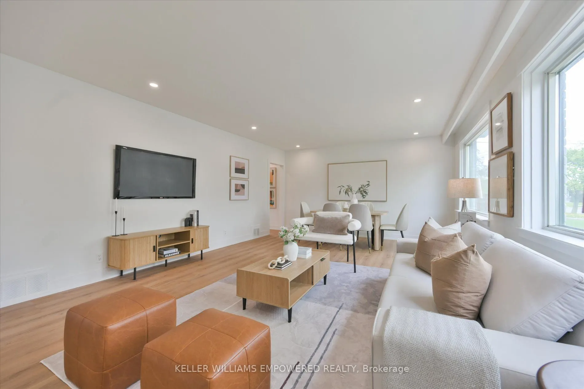 42 Deerhurst Avenue