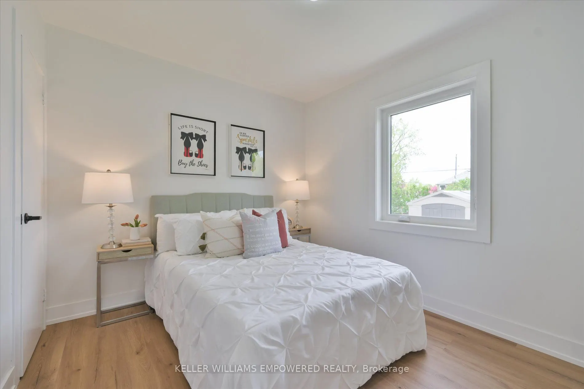 42 Deerhurst Avenue