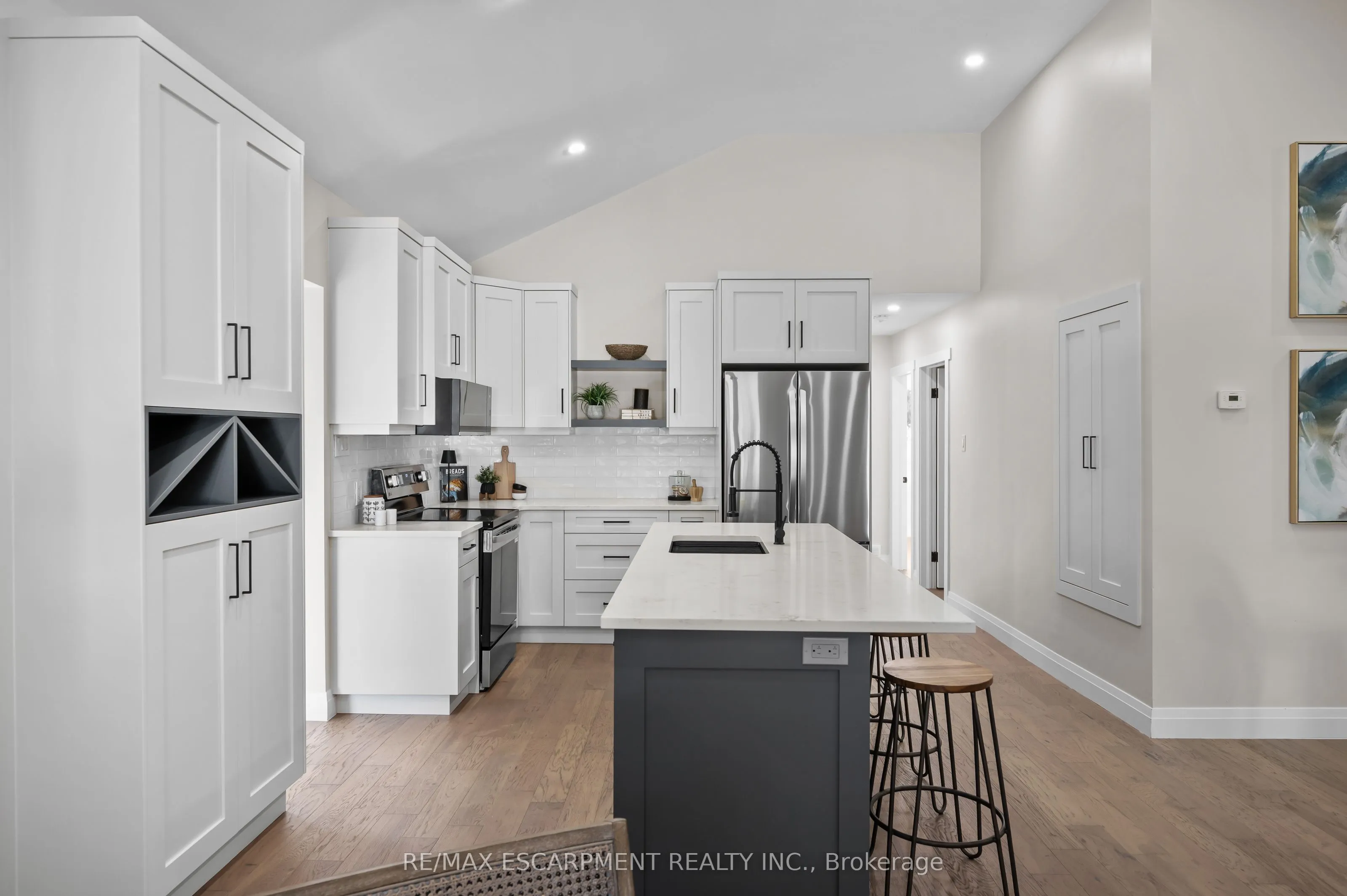 1041 Shepherd's Drive