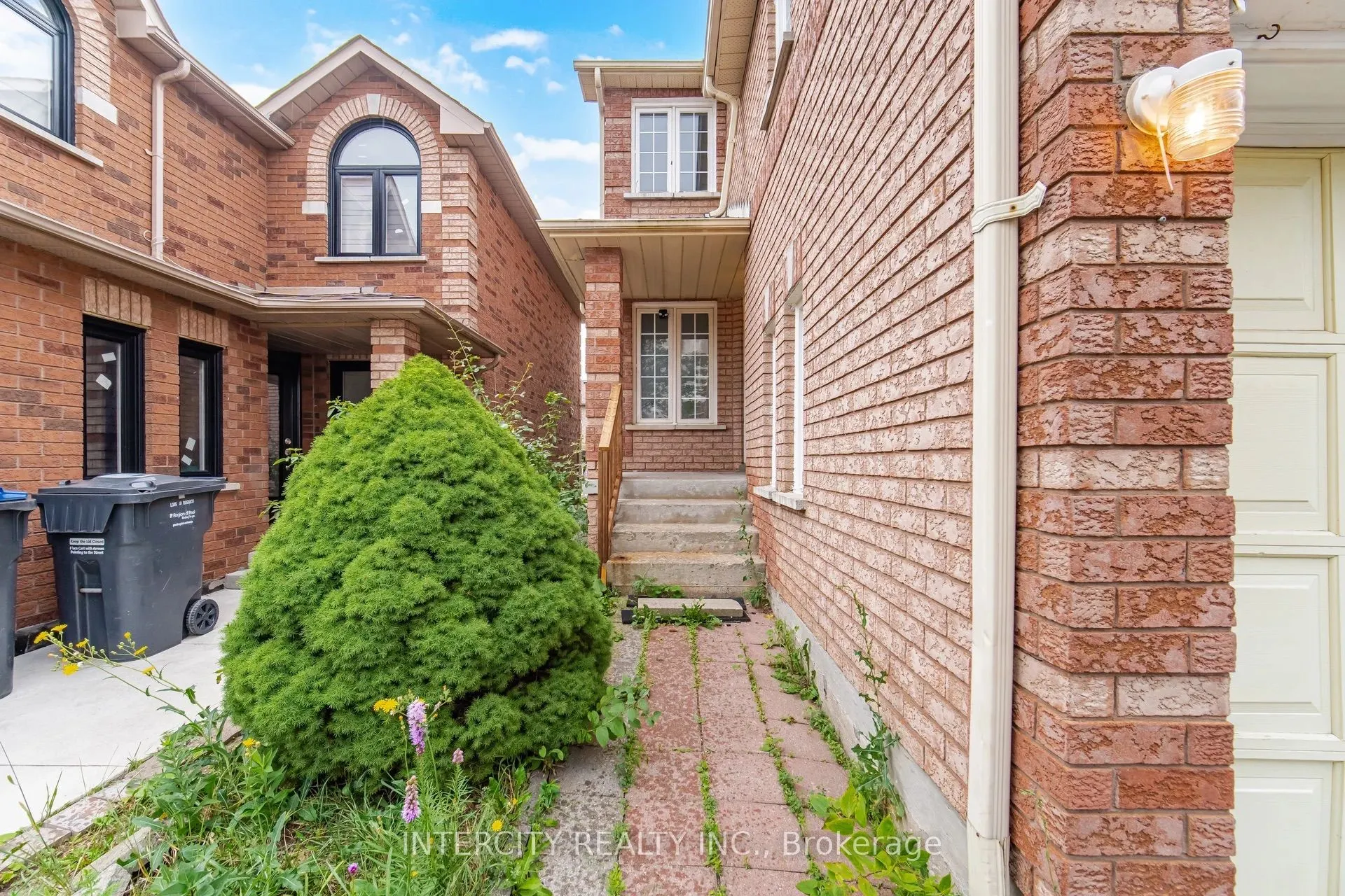 42 Mosley Crescent