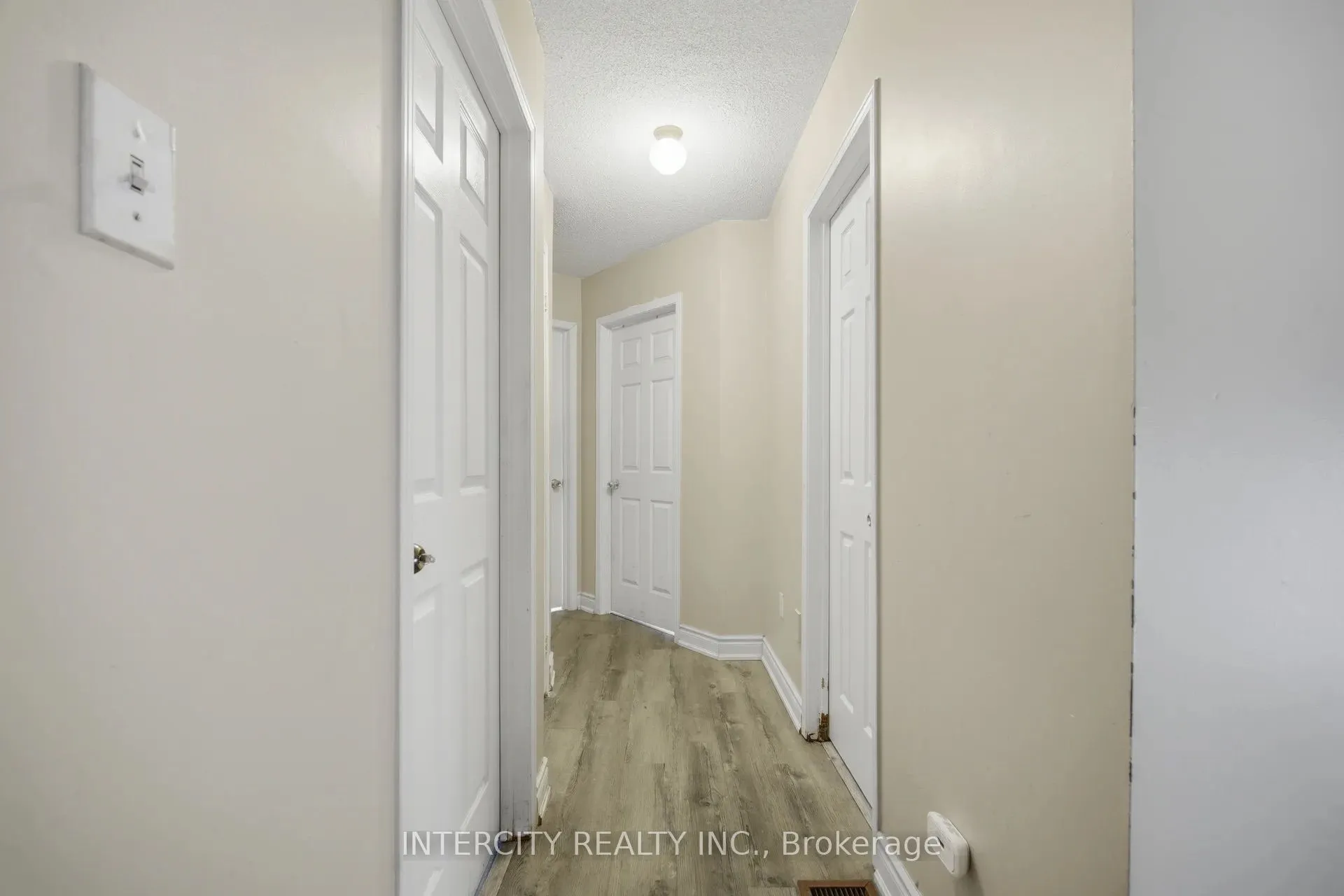 42 Mosley Crescent