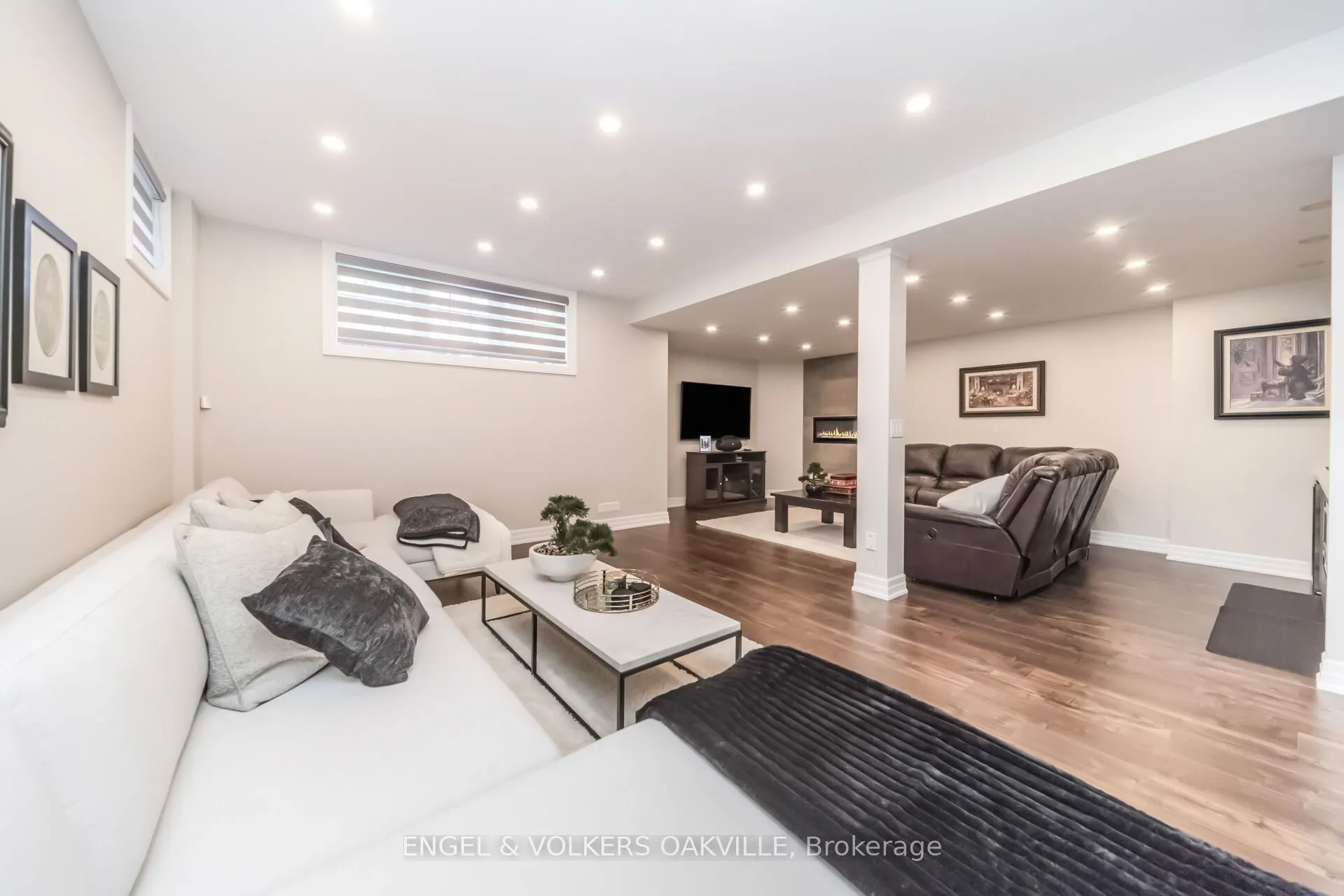 3 Holdroyd Court
